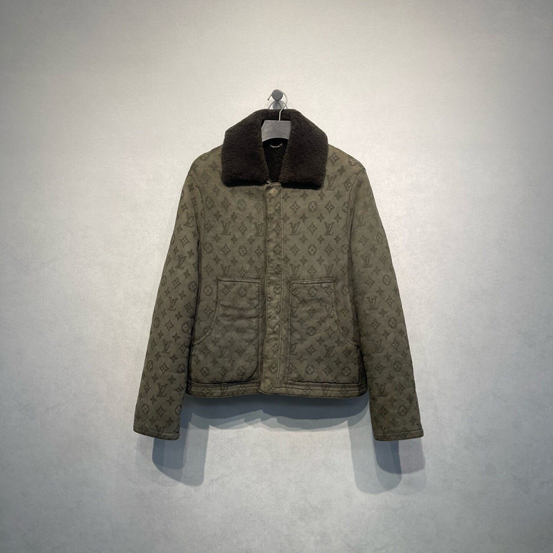 Louis Vuitton Monogram print shearling-lined military green jacket - 1