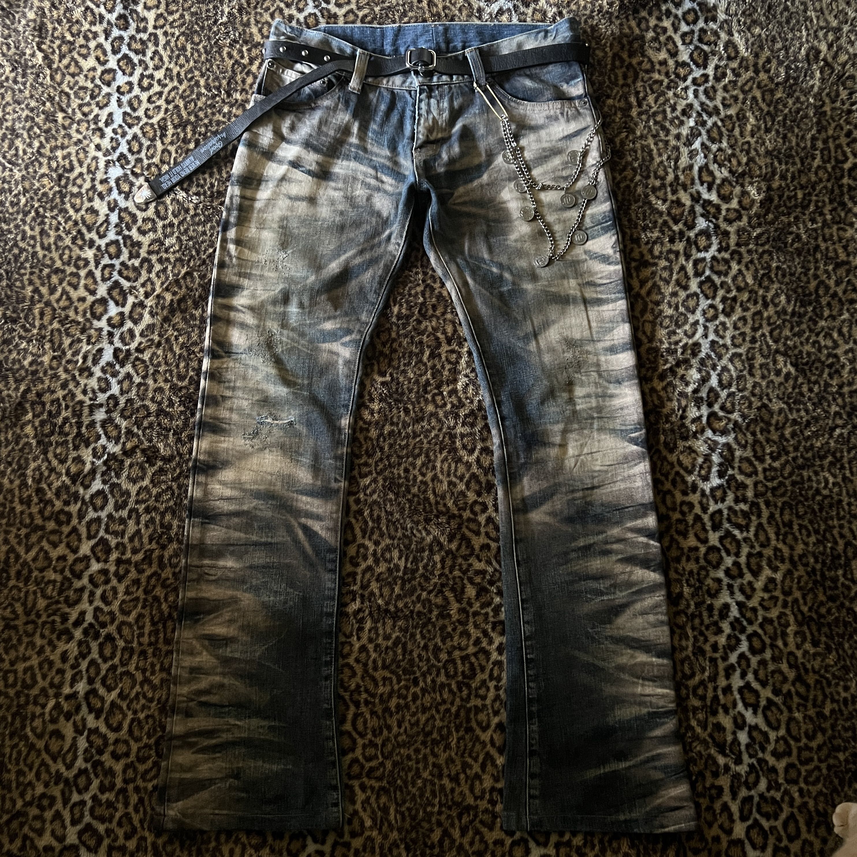 パンツ tornado mart bootcut denim Tornado Mart Distressed Bootcut Denim – Paroxa Studios
