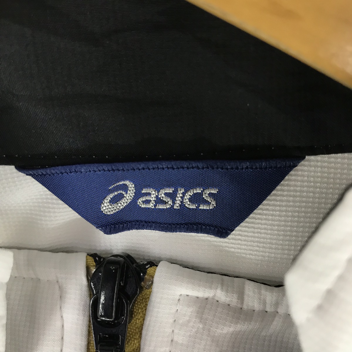 Asics windbreaker Jacket/ Full Zipper Sportwear Sweater - 4