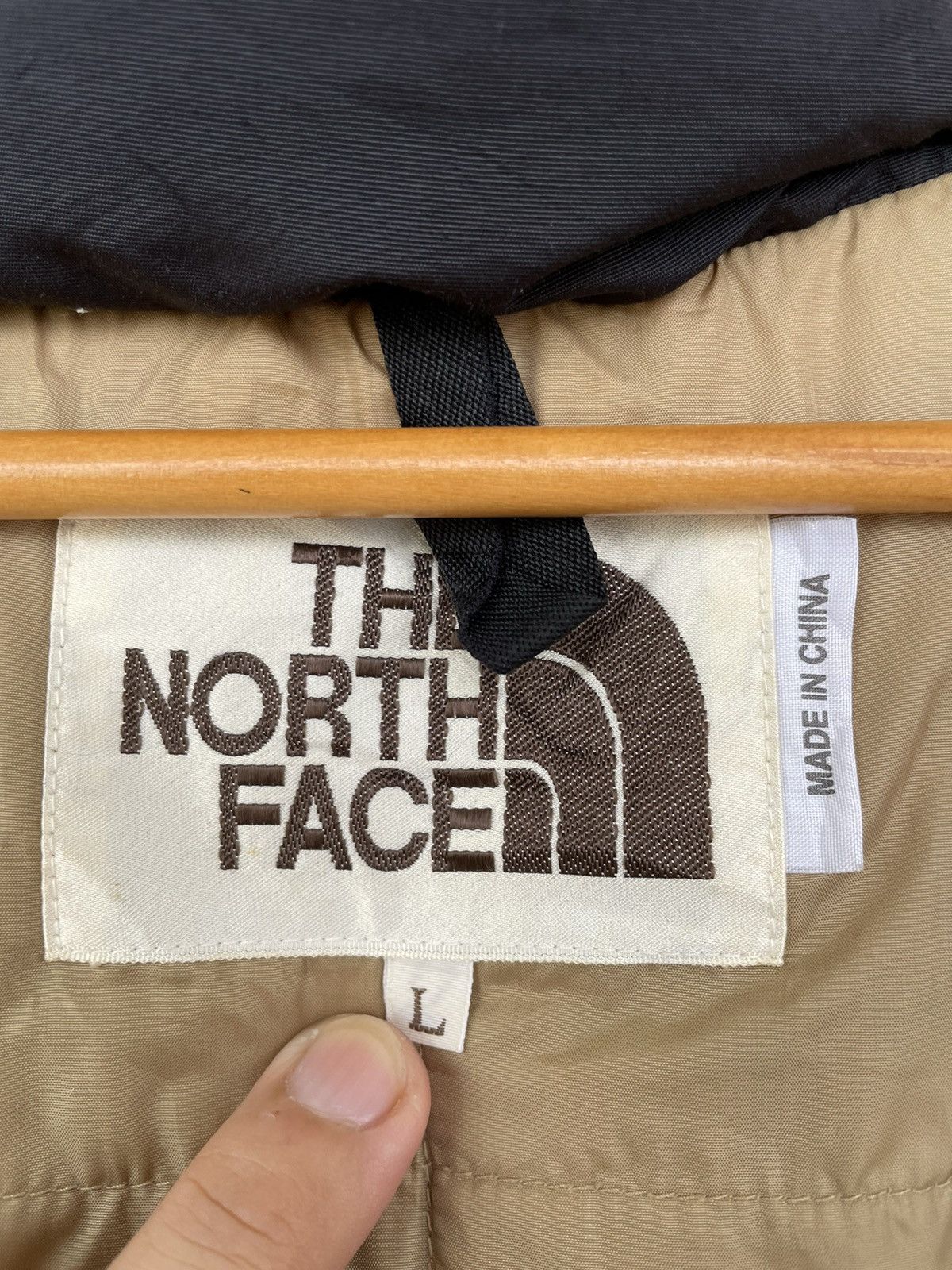 Authentic THE NORTH FACE LONG Long Puffer - 16