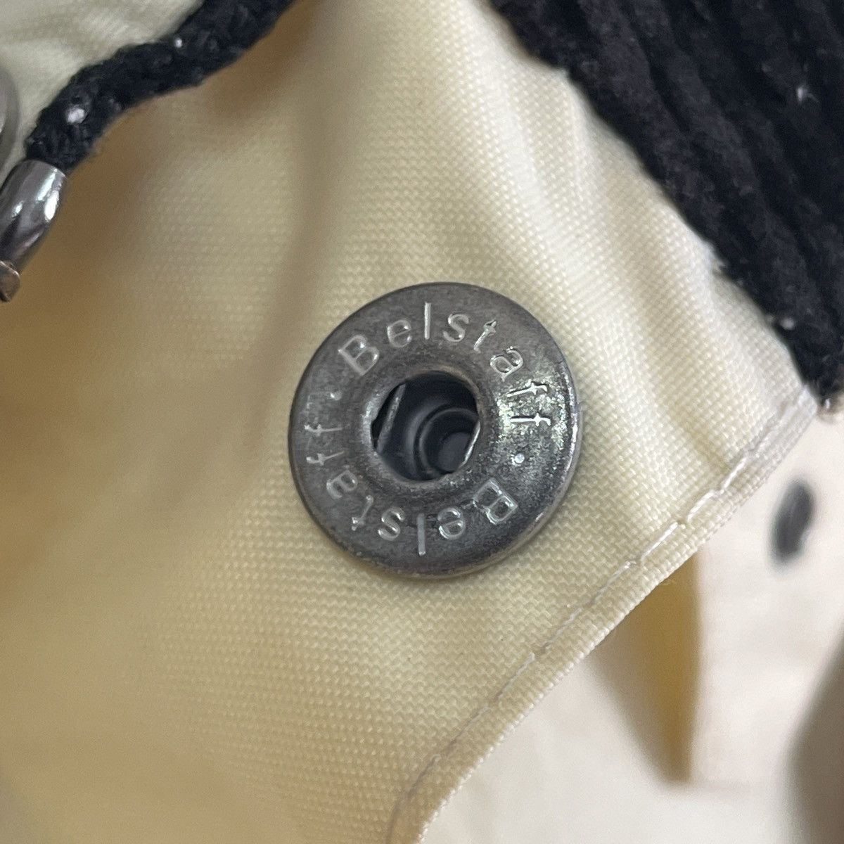 Belstaff Light Pockets Jacket Vintage Waterproof - 10