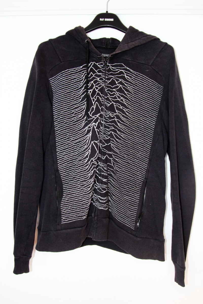 AW09 UNDERCOVER JOY DIVISION UNKNOWN PLEASURE HOODIE 2