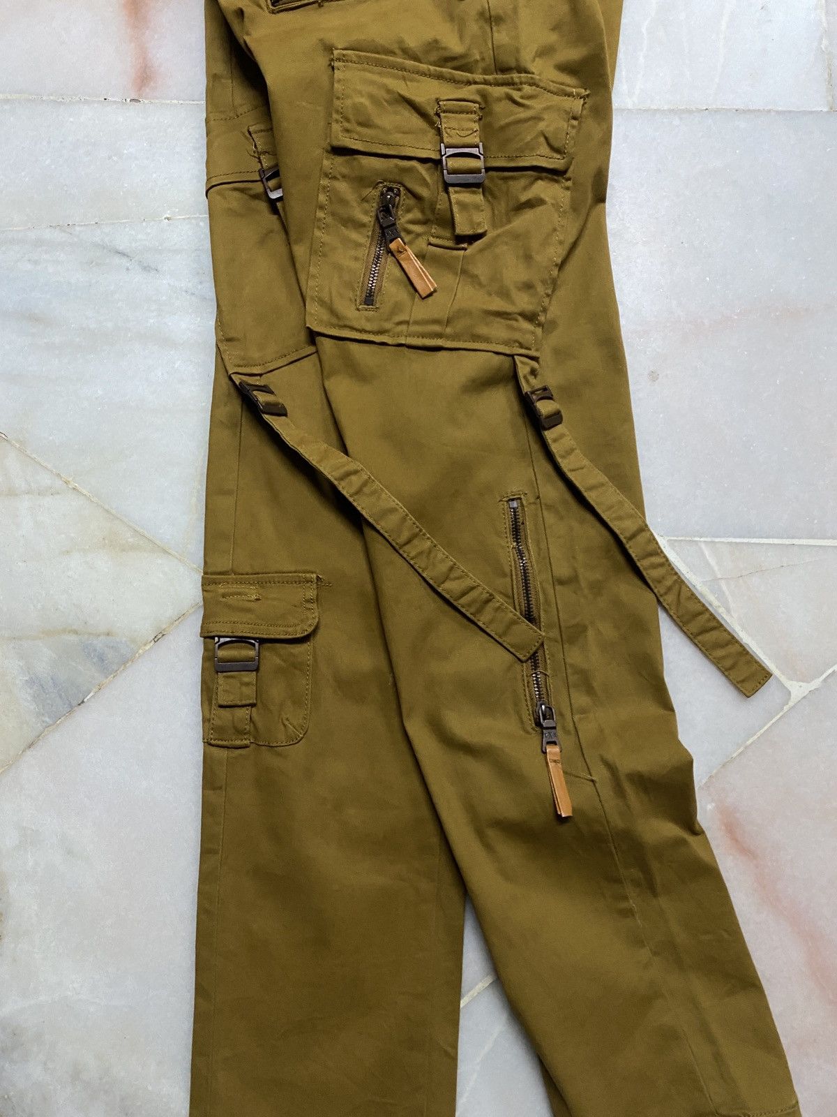 💥Rare💥Smuggler’s Moon Tactical Bondage Multipocket Cargo - 17