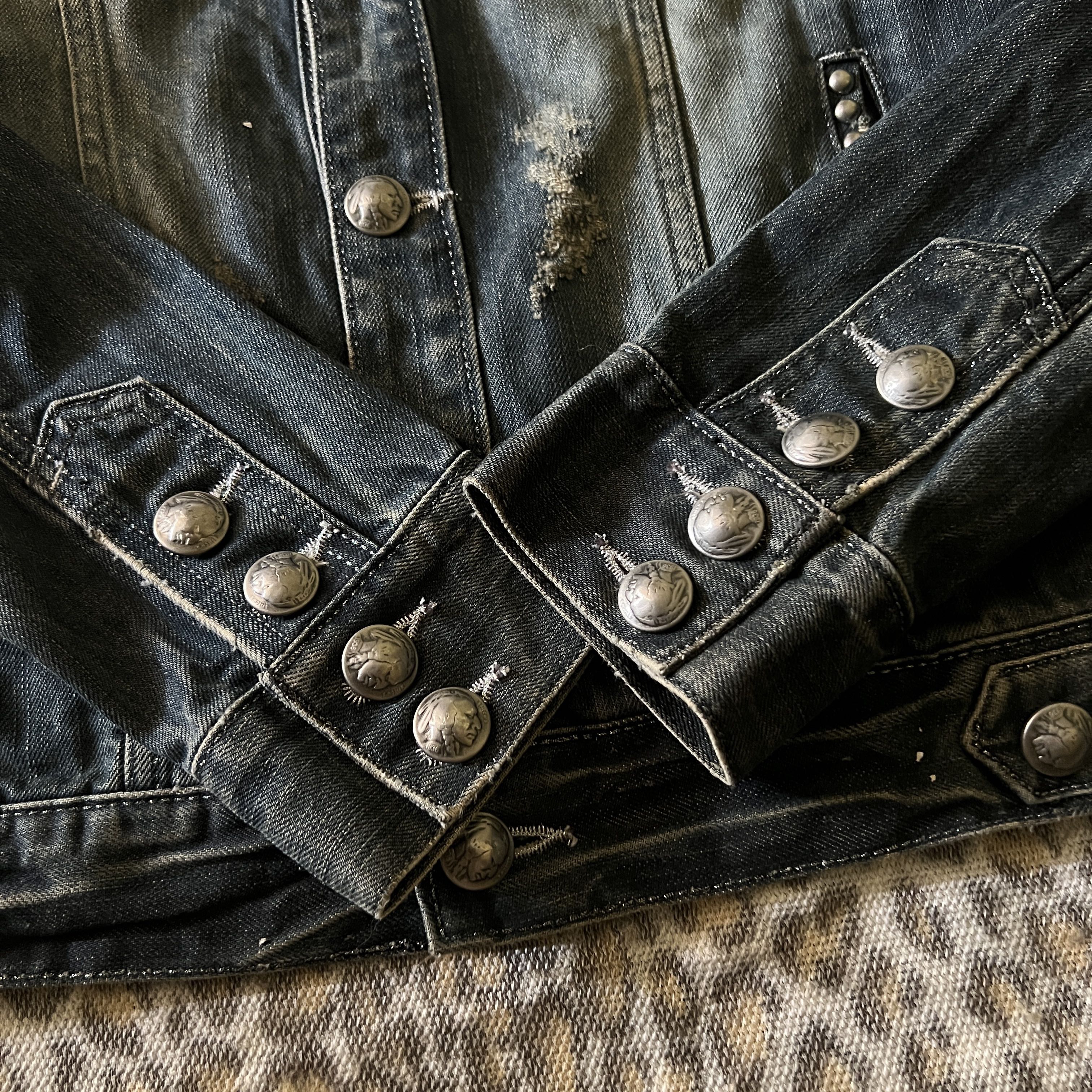 Lagust Studded Mudwash Denim Jacket - 3