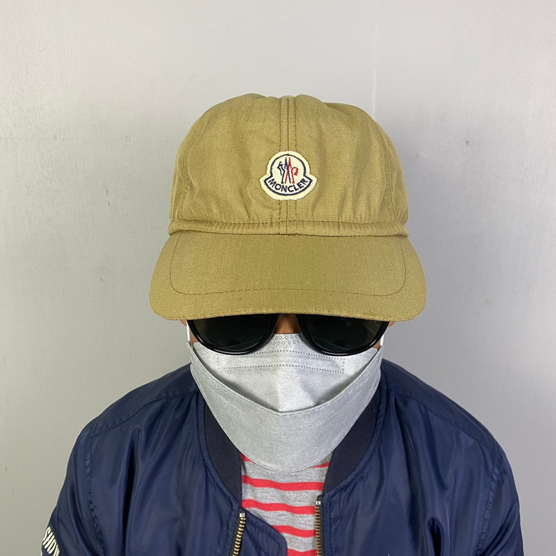 VERY RARE🔥MONCLER NYLON CAP WITH EARLAPS - 1