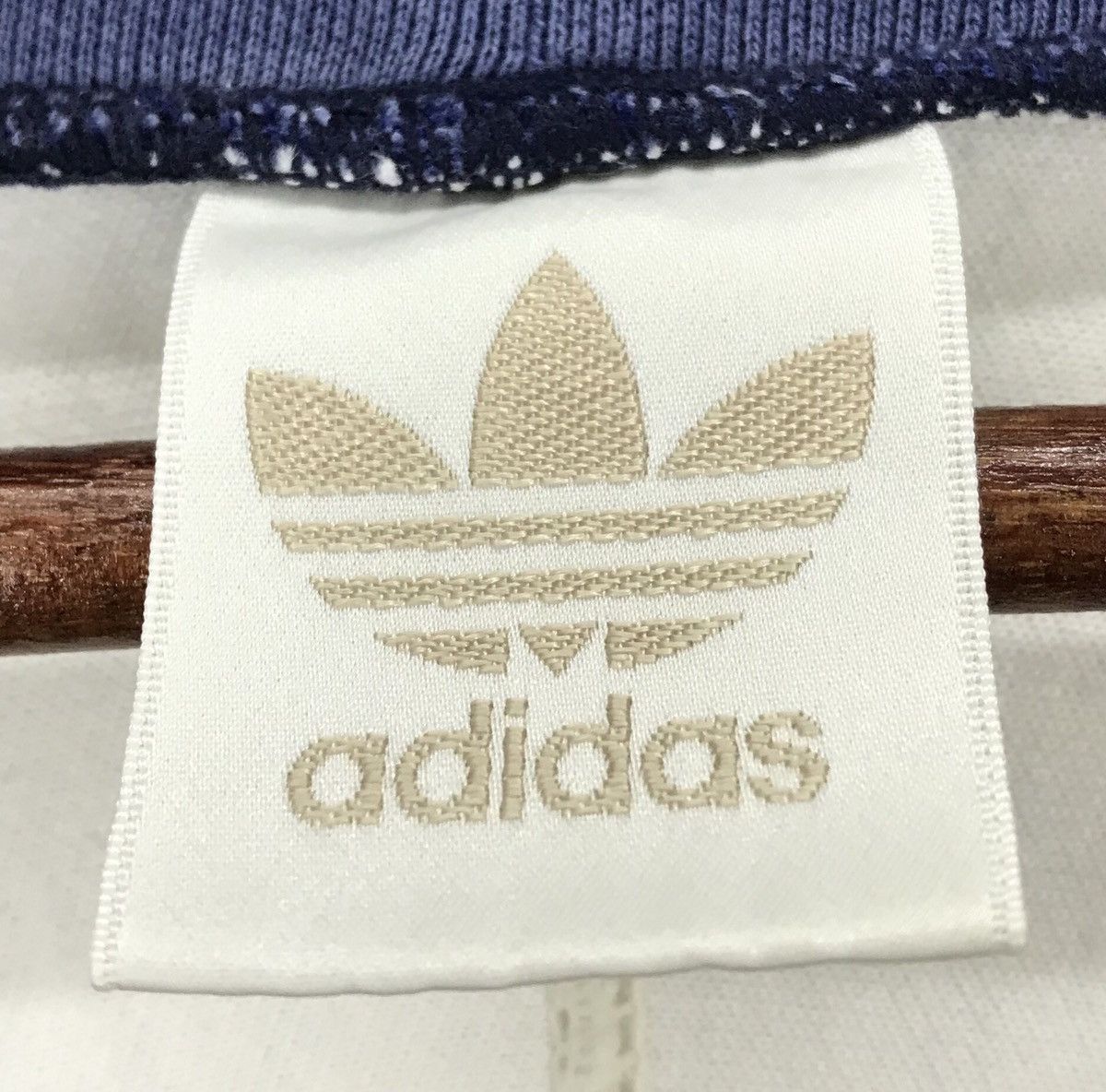 Vintage 90s Adidas Swearshirt Streetwear. - 9