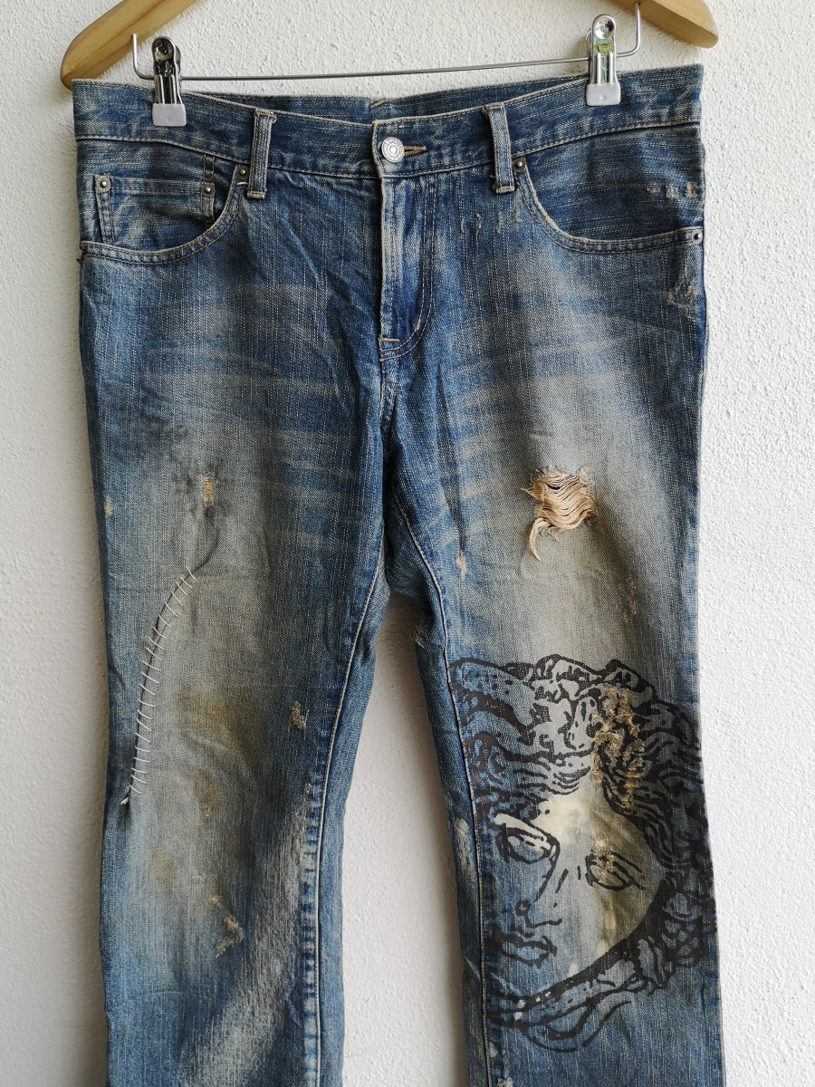 Distressed Denim - Distressed Versace Medusa Head Print Jeans - 10