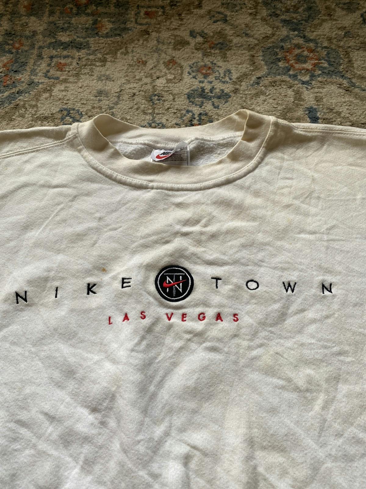 90’s Vintage Nike Town Los Angeles Crewneck Sweatshirt - 2