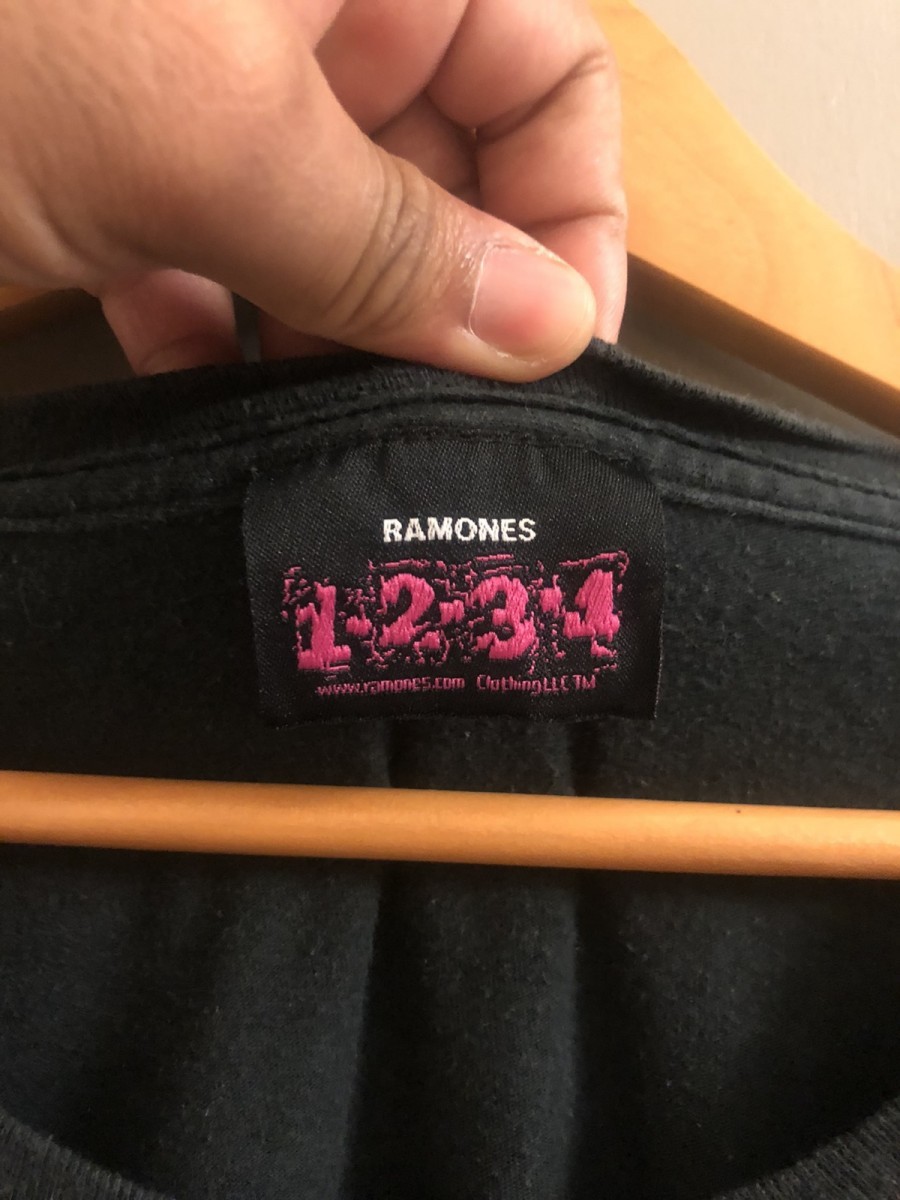 Band Tees - Ramones copyright 2008 over size style - 3