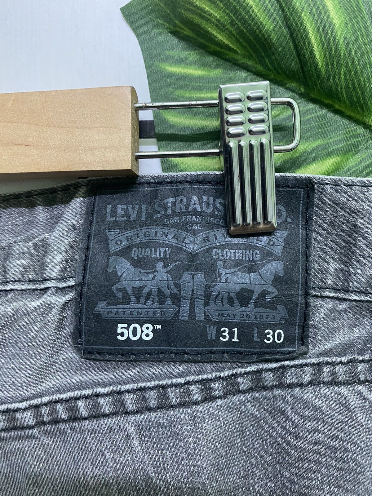 Vintage Levi's 508 Grey Stone Earth Distressed Denim -L45 - 9