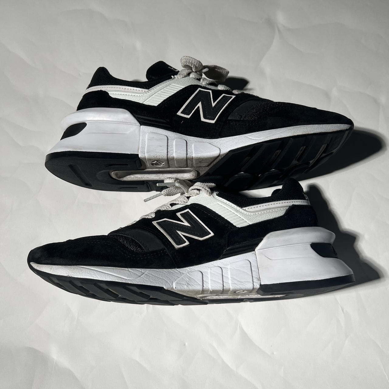 New Balance Men's Black and White Trainers - 4