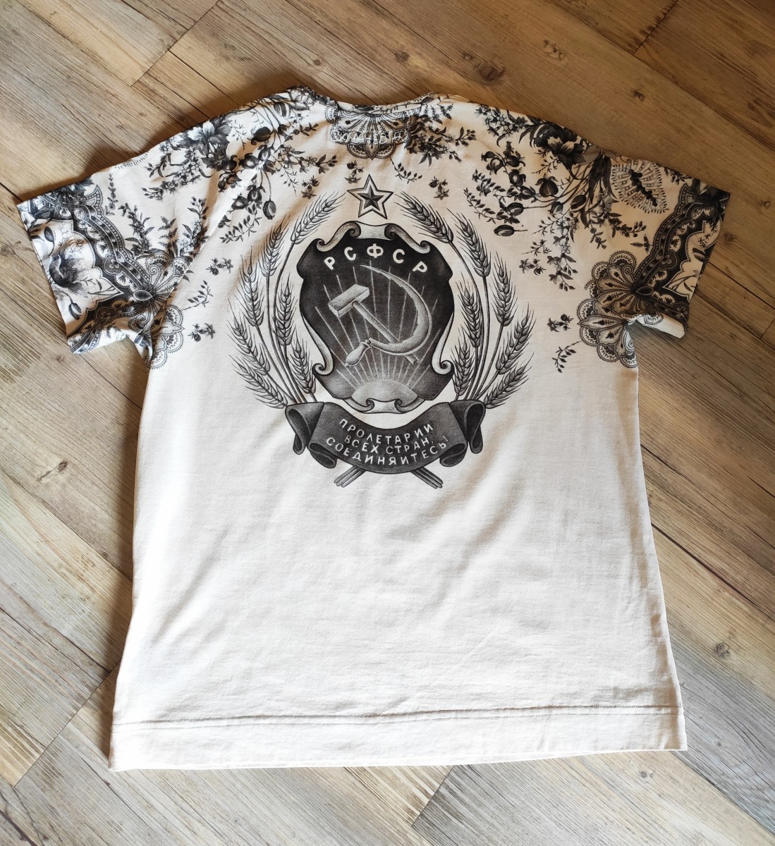 Denis Simachev - USSR tattoo print tee.Like Gucci or Celine - 1
