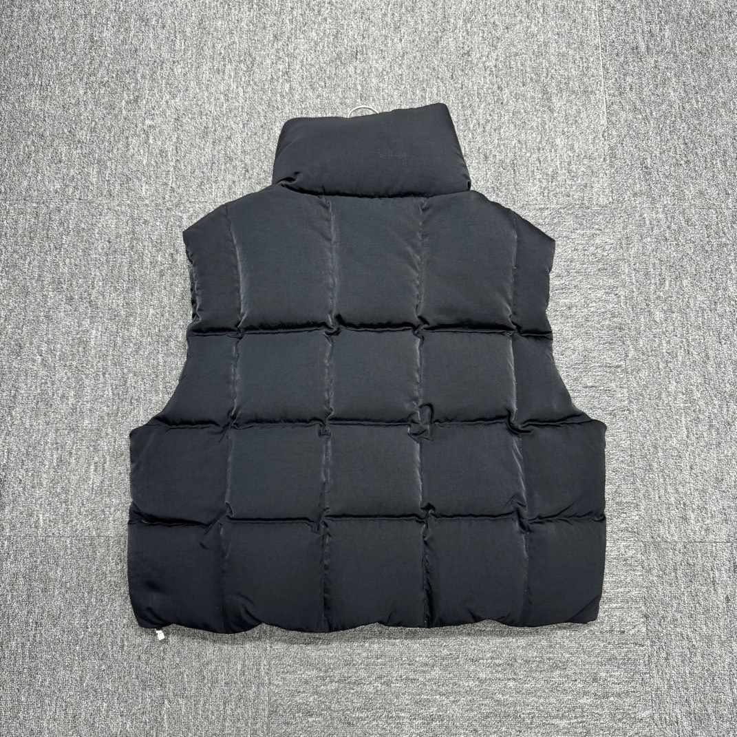 Givenchy Oversized Shoulder Pad Vest - 2