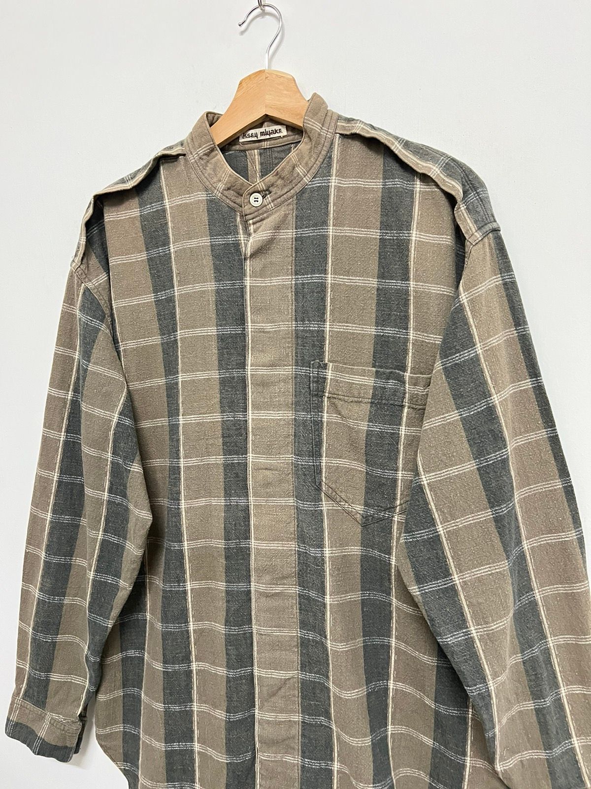 Vintage Issey Miyake Buttons Up Shirt - 2