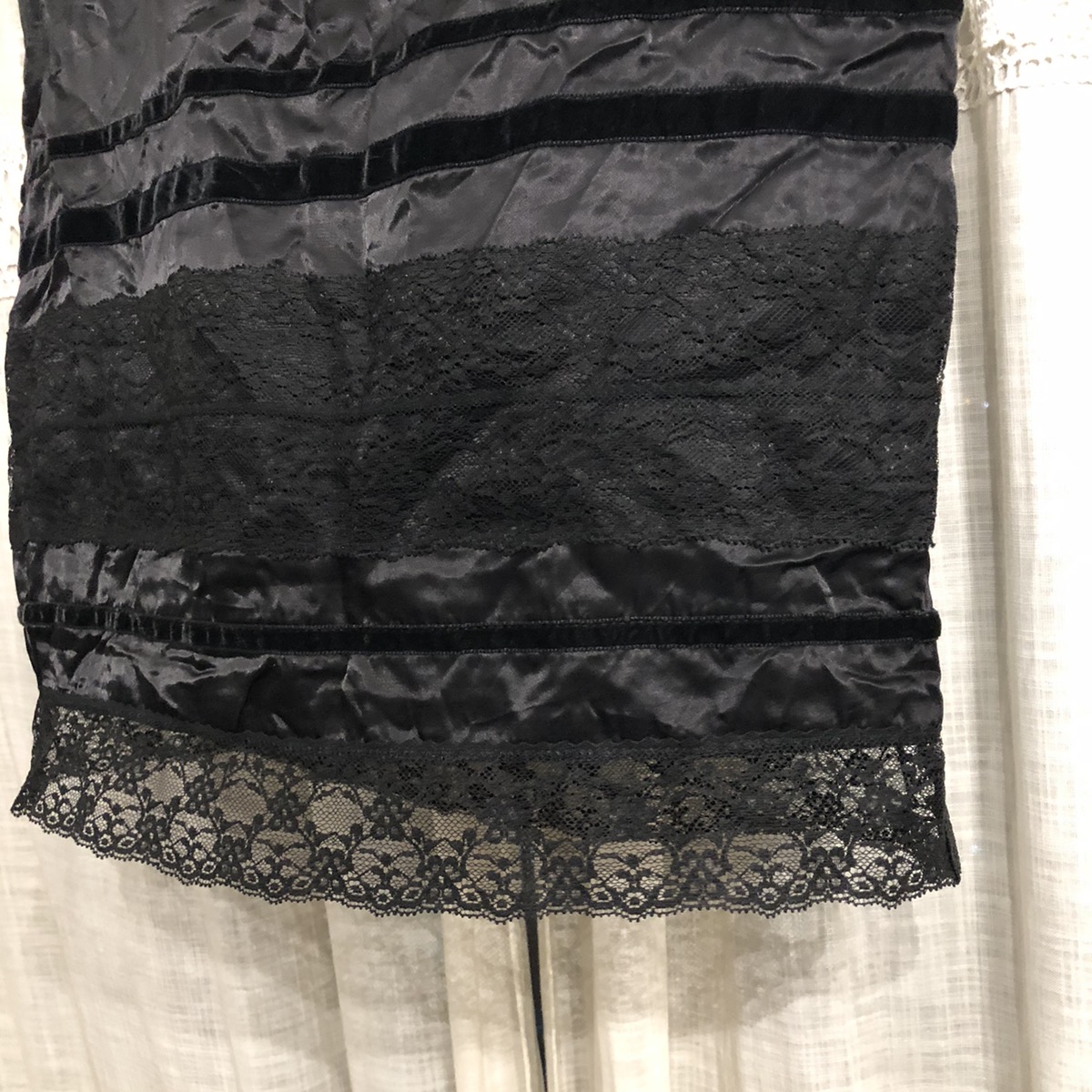 Moschino lace down mini skirt - 3