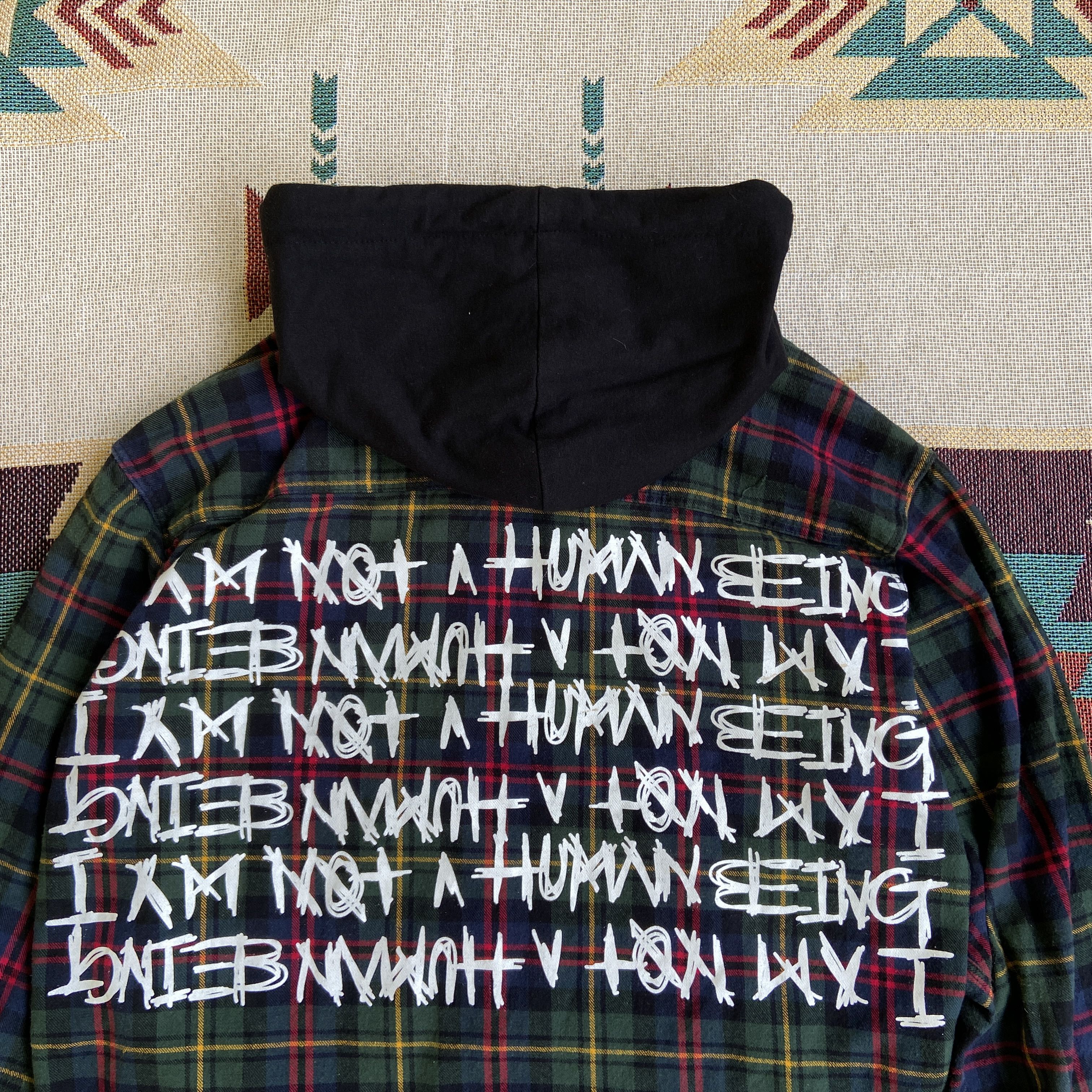 I Am Not A Human Being Hooded Style Veterano Tartan For Layer Outer - 7