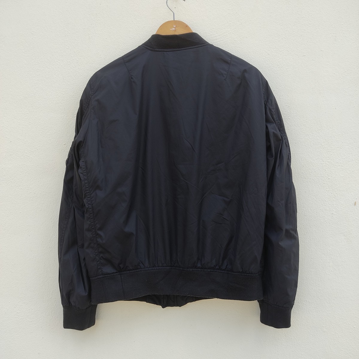 Bomber Jacket - Men’s Medium Black Bomber Ma-1 Jacket - 2