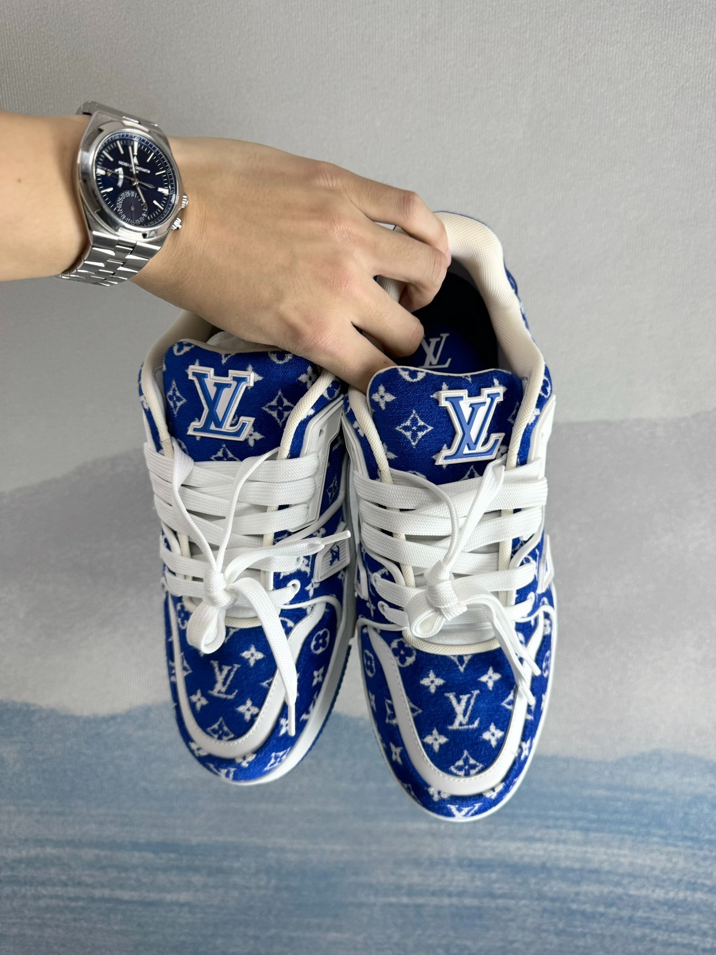 Louis Vuitton LV Trainer Blue and White Velvet Monogram - 3