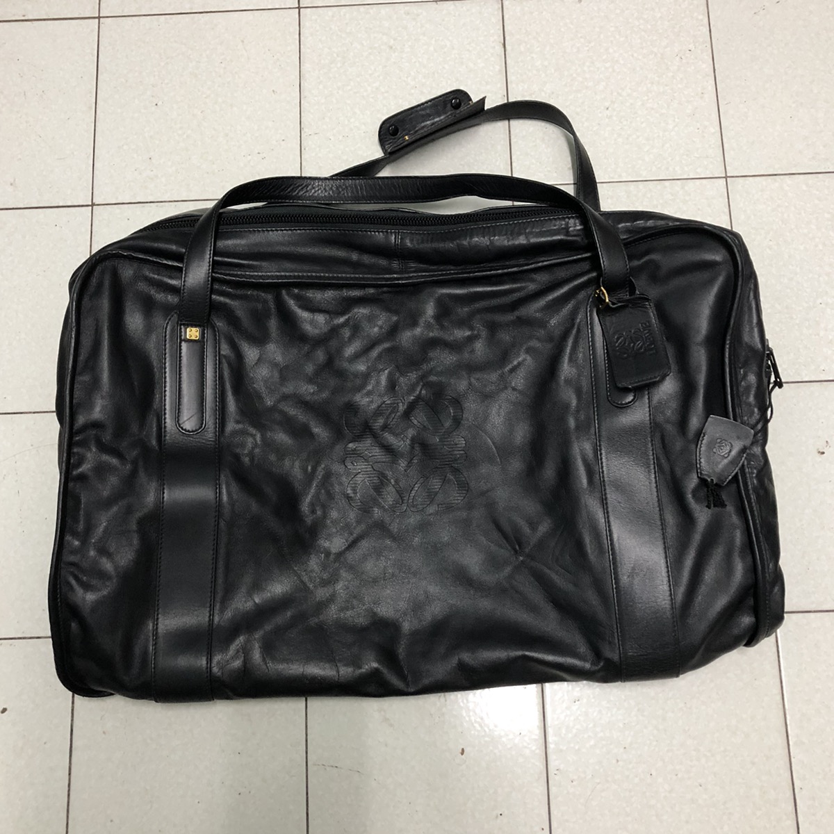 Loewe smooth calfskin travel bag - 10