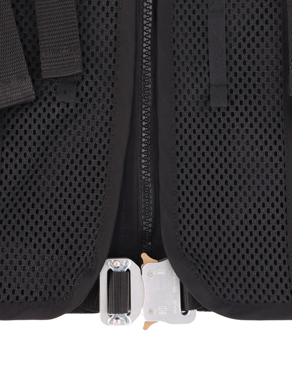 5X BUCKLE TACTICAL VEST - 9
