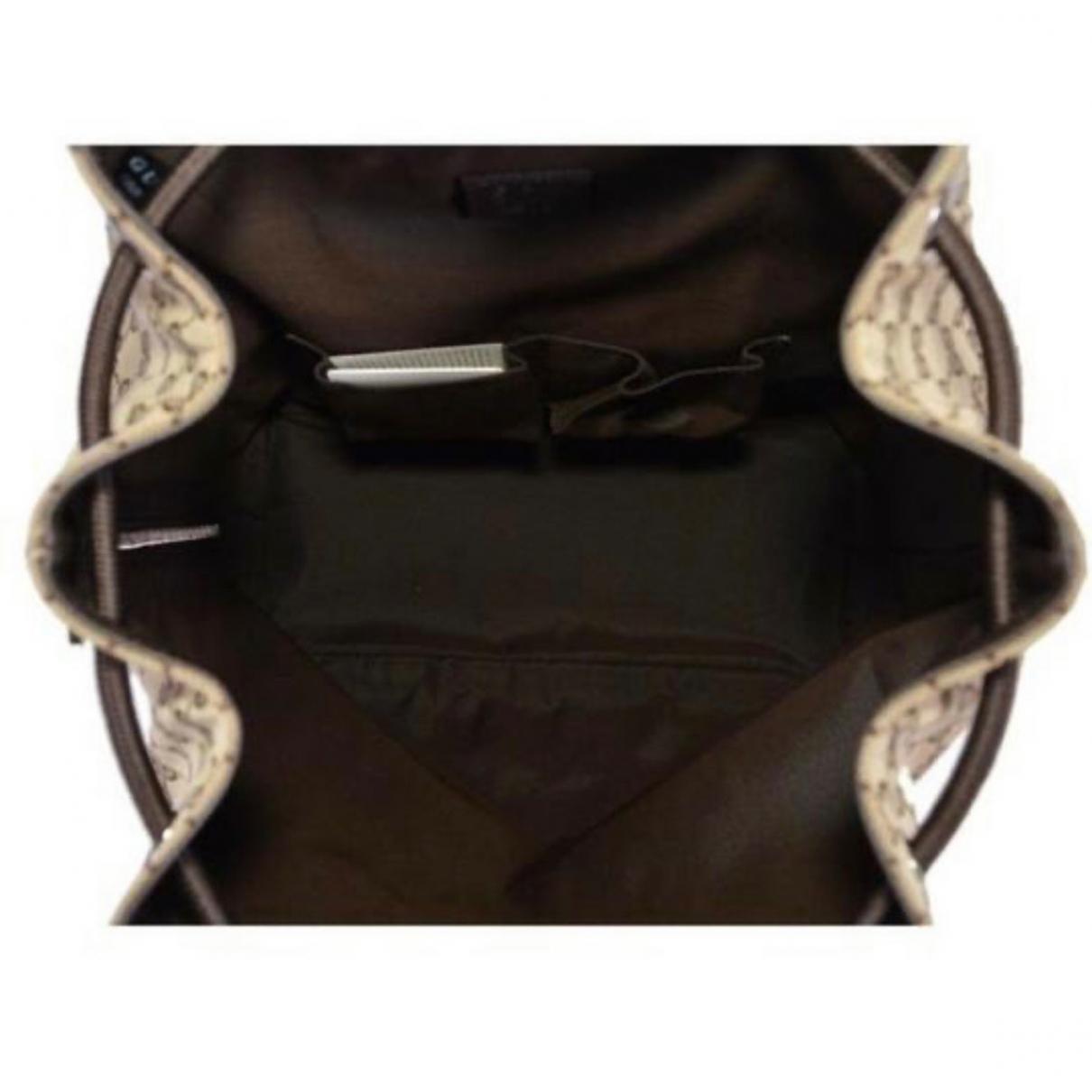  Gucci Gg Supreme Logo Travel Monogram Gg Canvas backpack - 4
