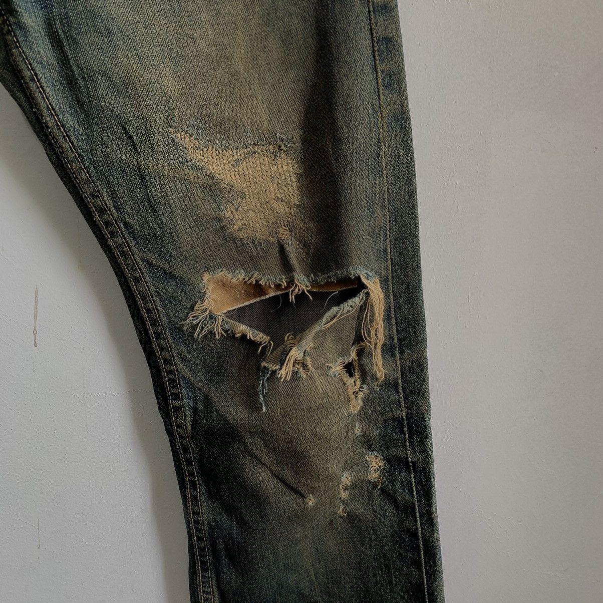 Cult Of Individuality Selvedge Distressed Denim Jeans - 5