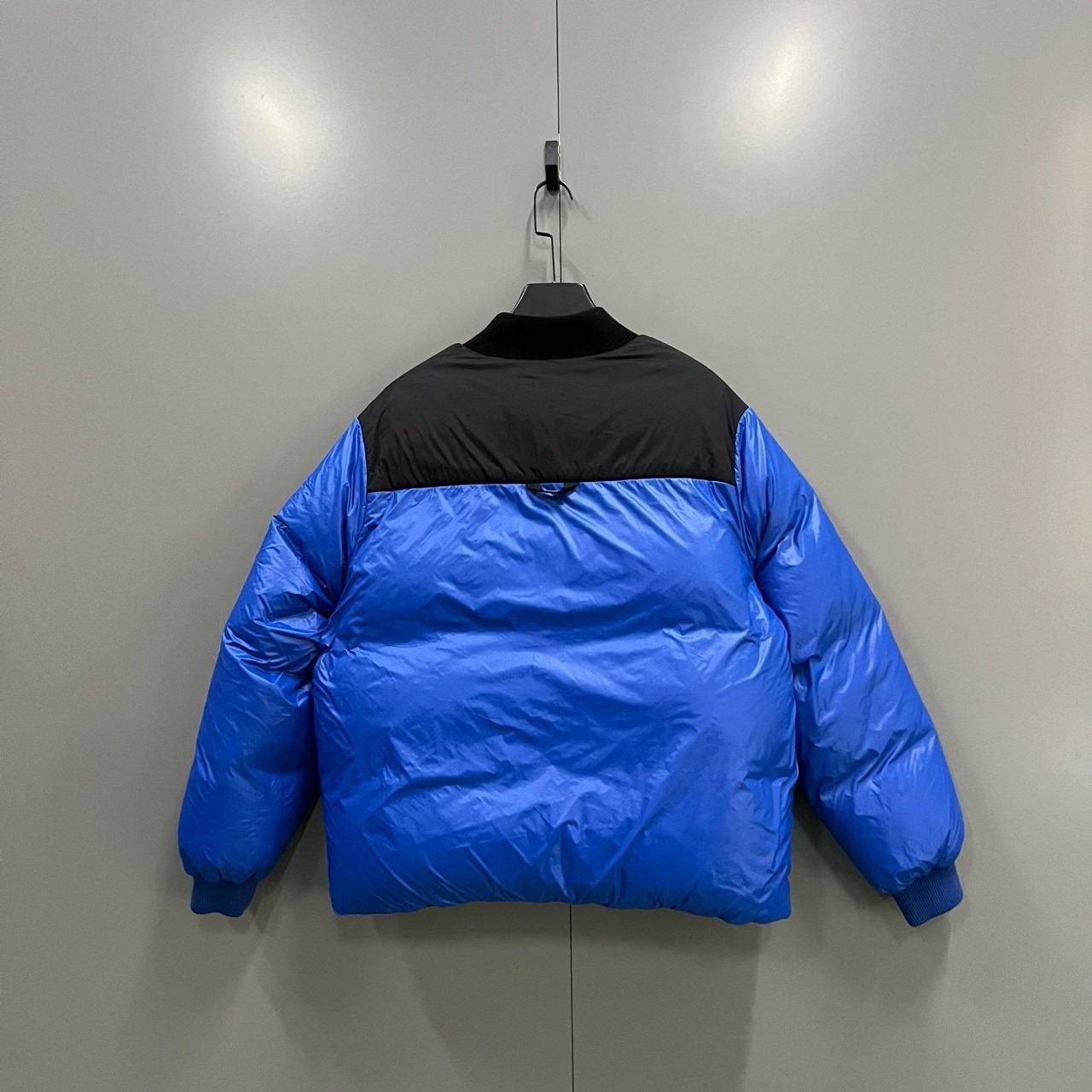 Louis Vuitton lv colorblock logo double-sided down jacket - 4
