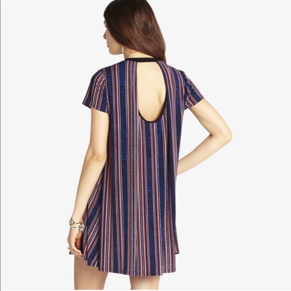 BCBGeneration - BCBG Striped Open Back Trapeze Dress - 4