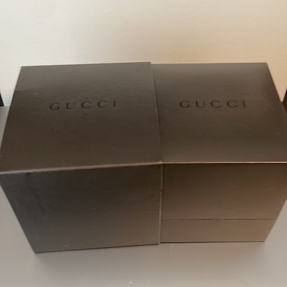 Authentic Gucci 2400 Series Stainless  Steel Watch - 10