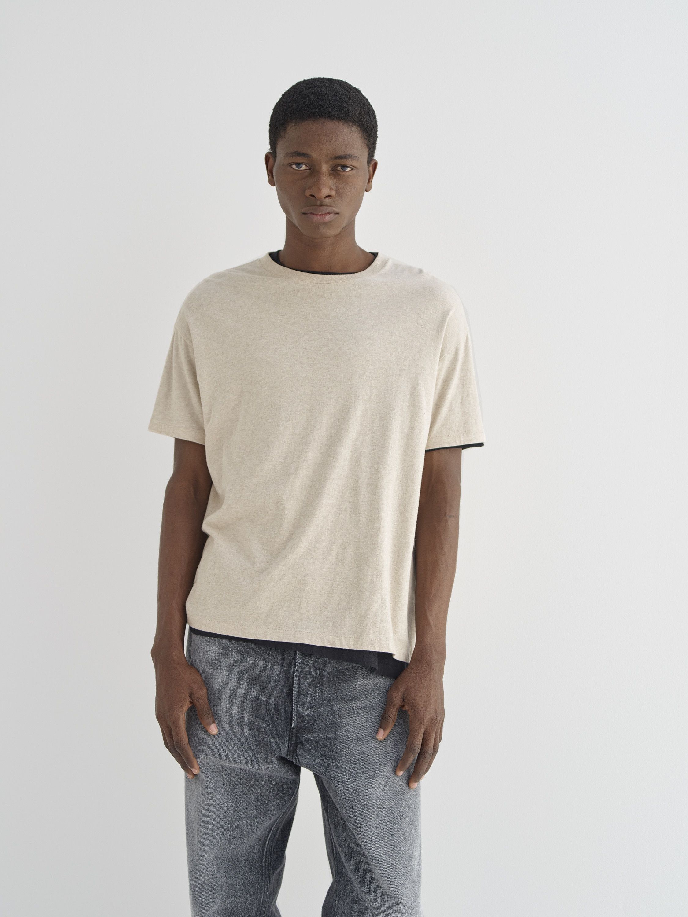 3 . SEAMLESS CREW NECK T-SHIRT . A00T01ST . MADE IN JAPAN - 12