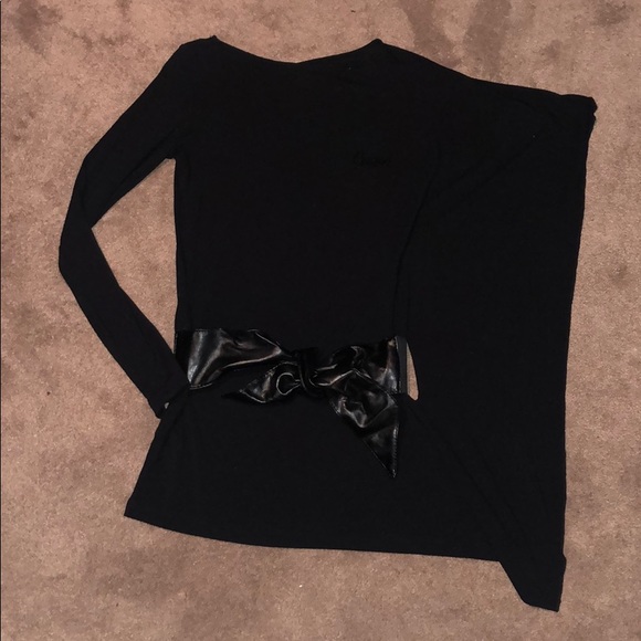 Guess Unique Belted Asymmetrical Sleeve Top - 3