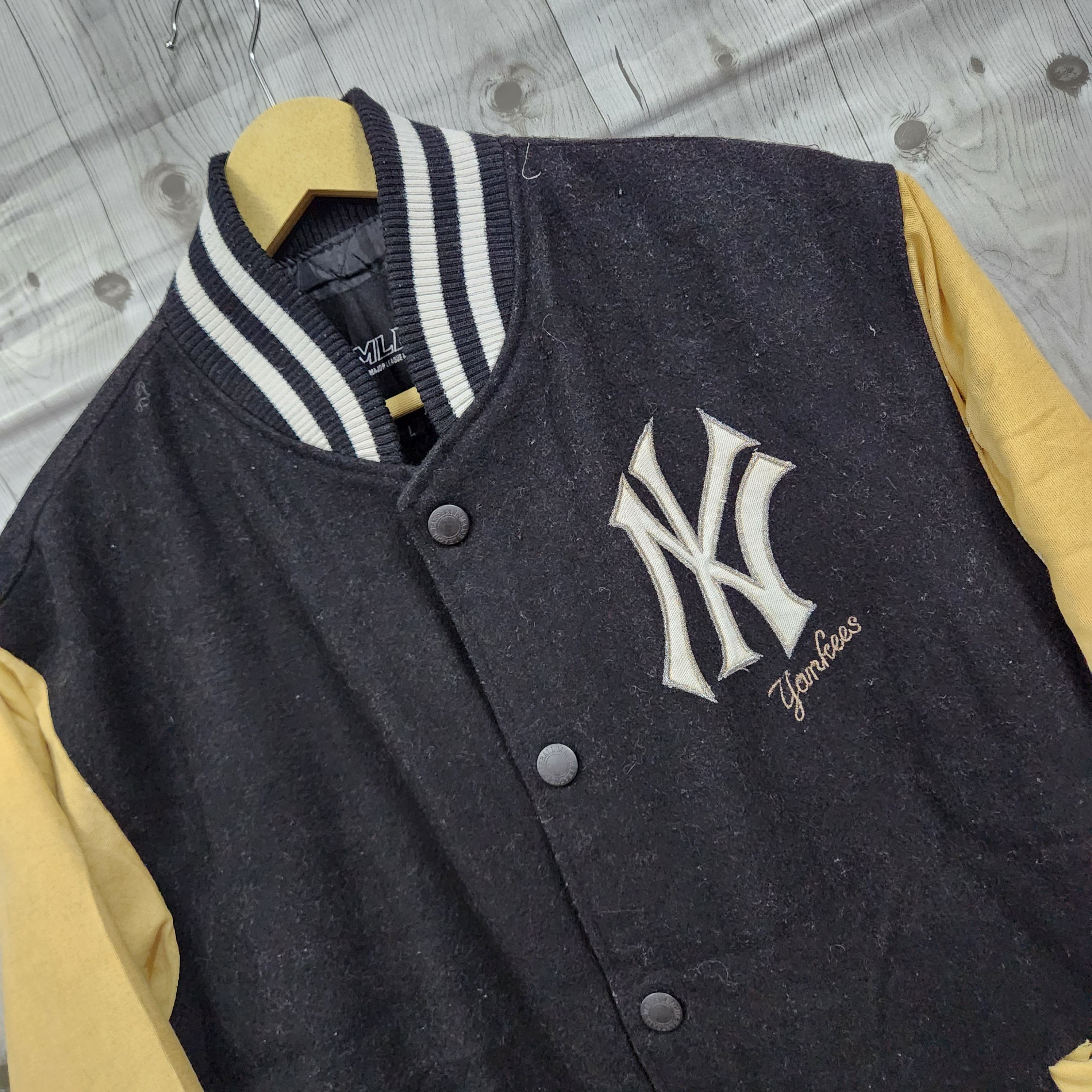 Vintage - New York Yankees MLB Bomber Varsity Jacket - 2