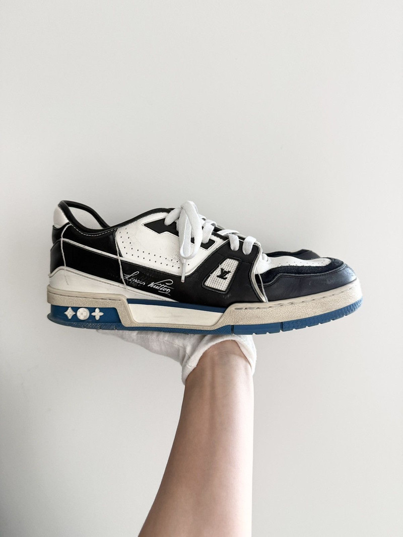 STEAL! Louis Vuitton Trainer Virgil Abloh White Black Blue - 1