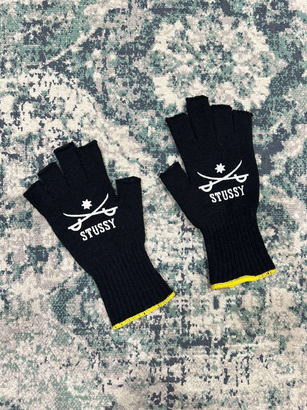 Stussy Sword Fingerless Gloves Black Yellow (Japan Only) - 2