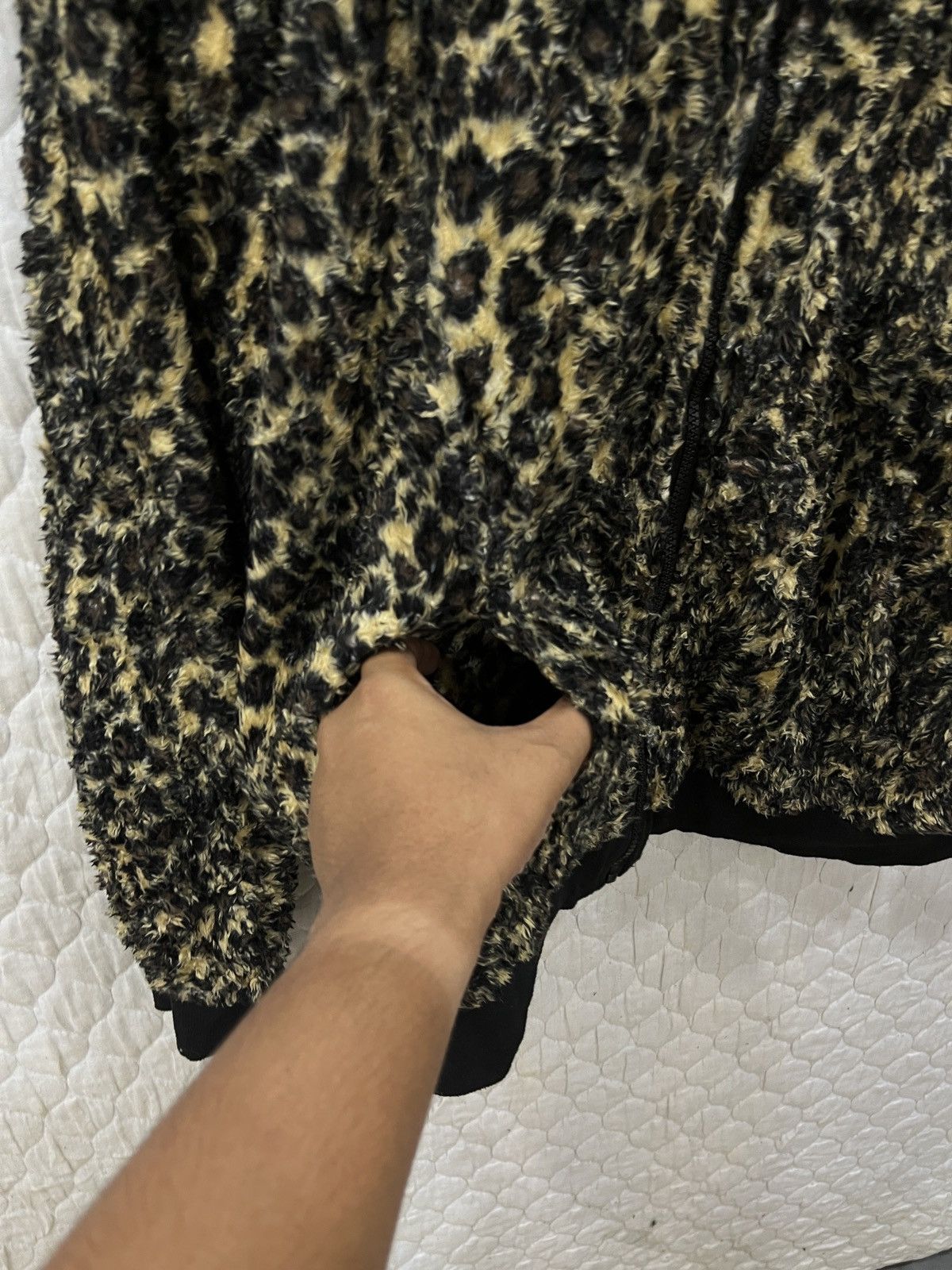 Japanese Brand - (Eee). MODISH GAZE LEOPARD HOODIE SWEATER - 13