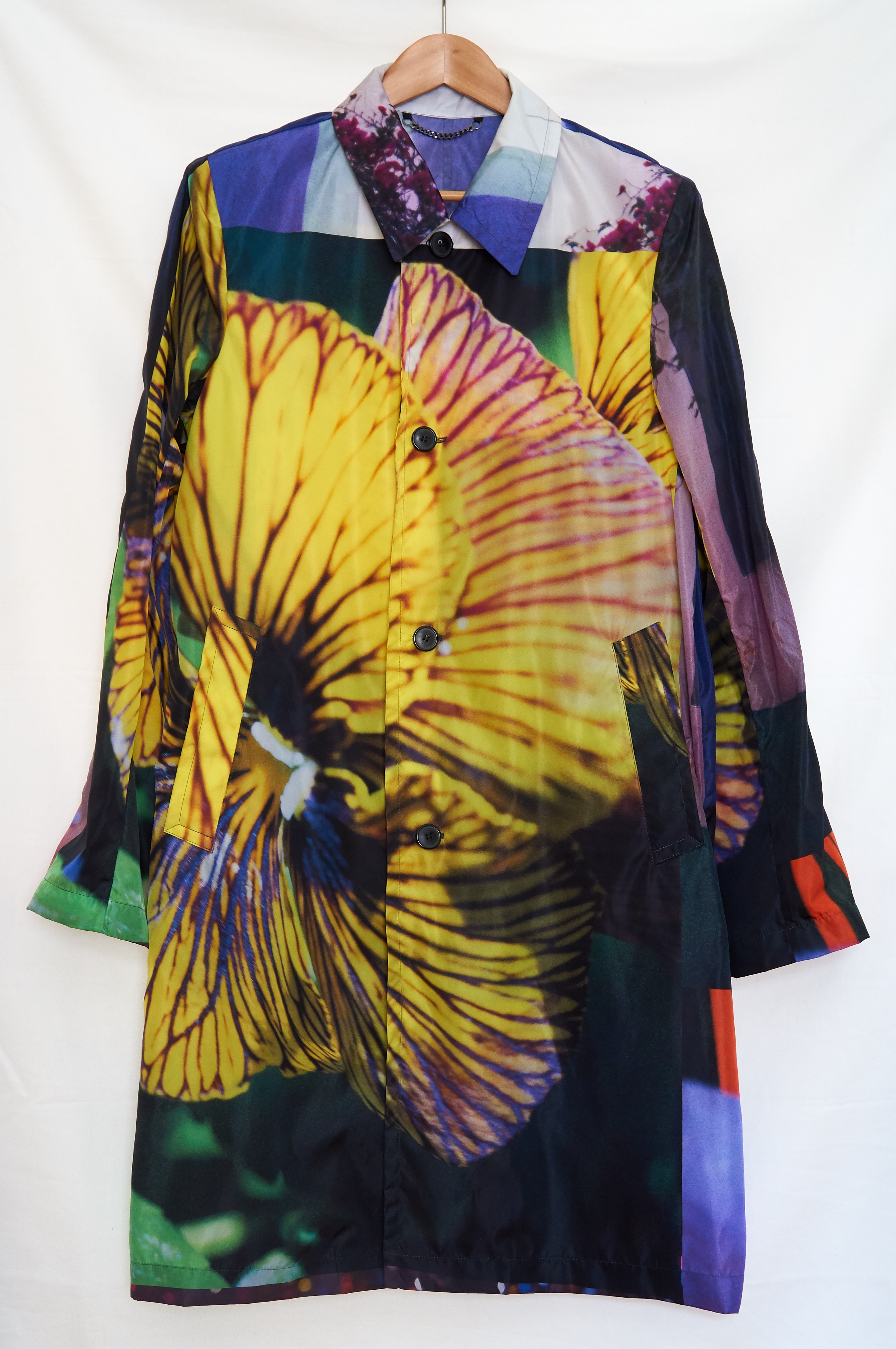 SS20 graphic printed raincoat - 1