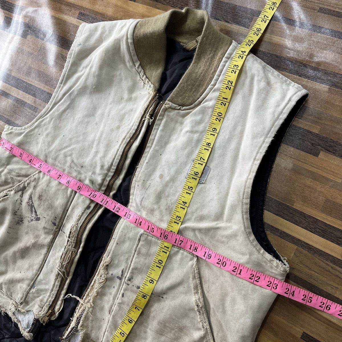 Distressed Vintage Carhartt Worker Vest Ripped Made In USA - 3