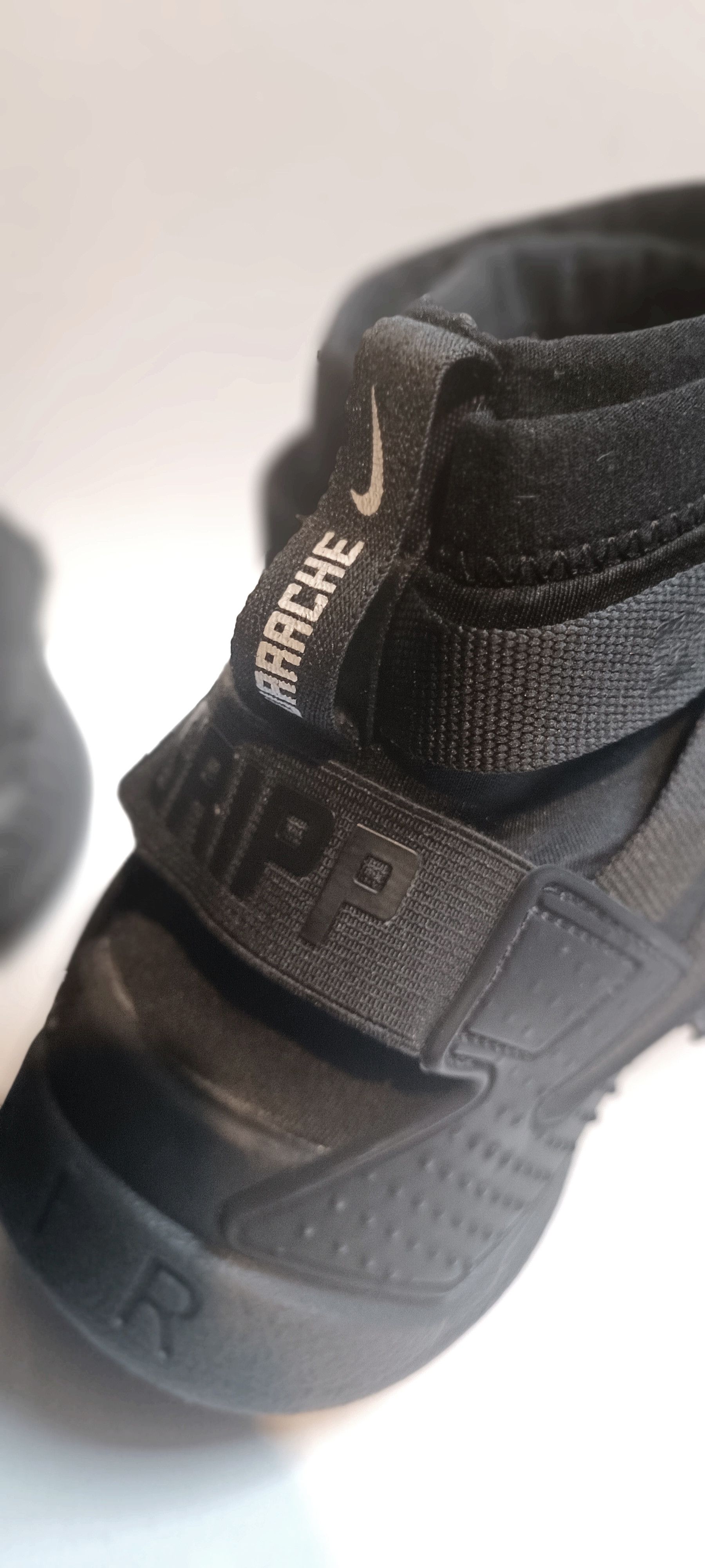 Nike Air Huarache Gripp 'Triple Black' (Rare) - 12