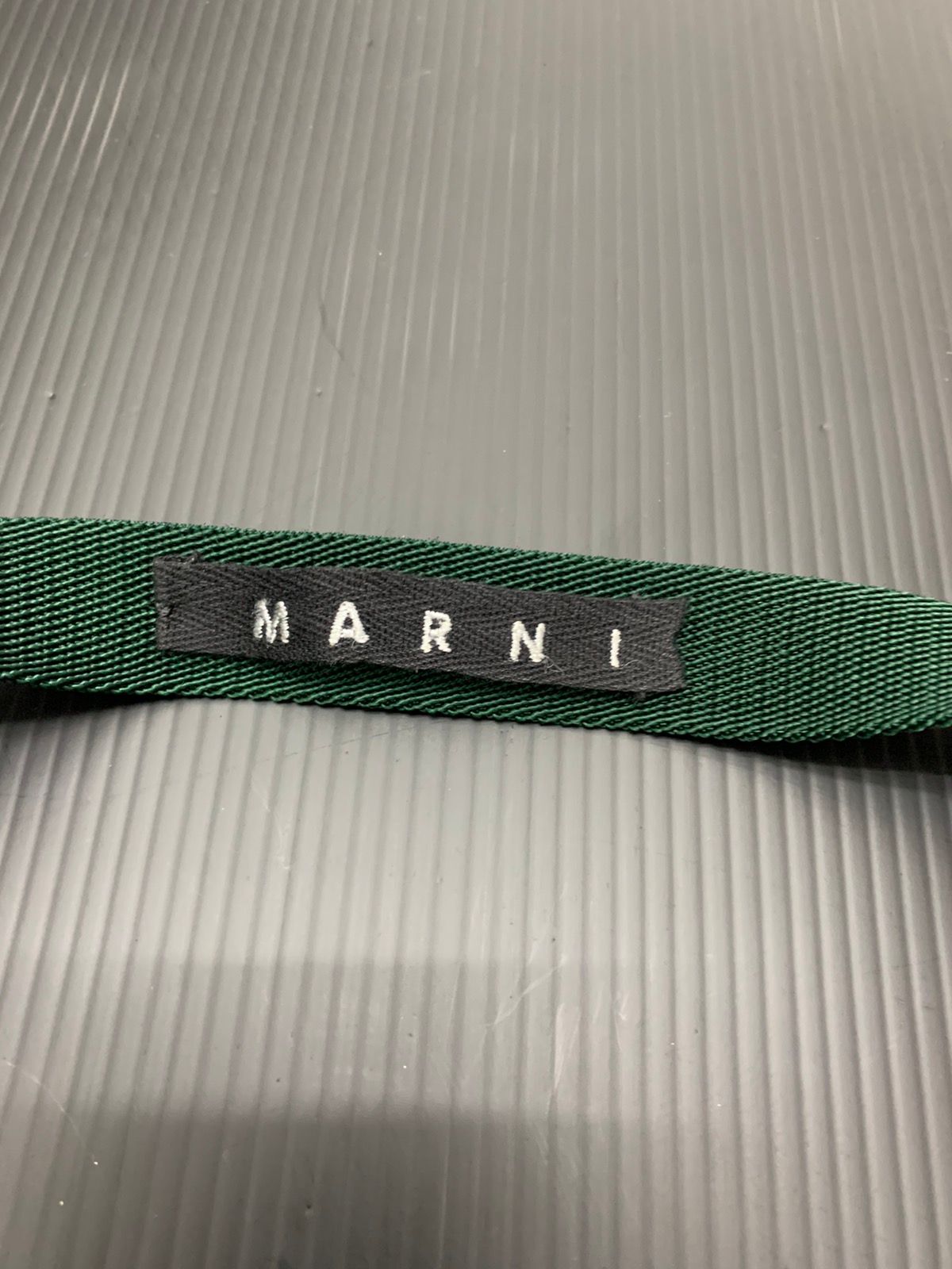 Marni Hard Ribbon Bow Neck - 4