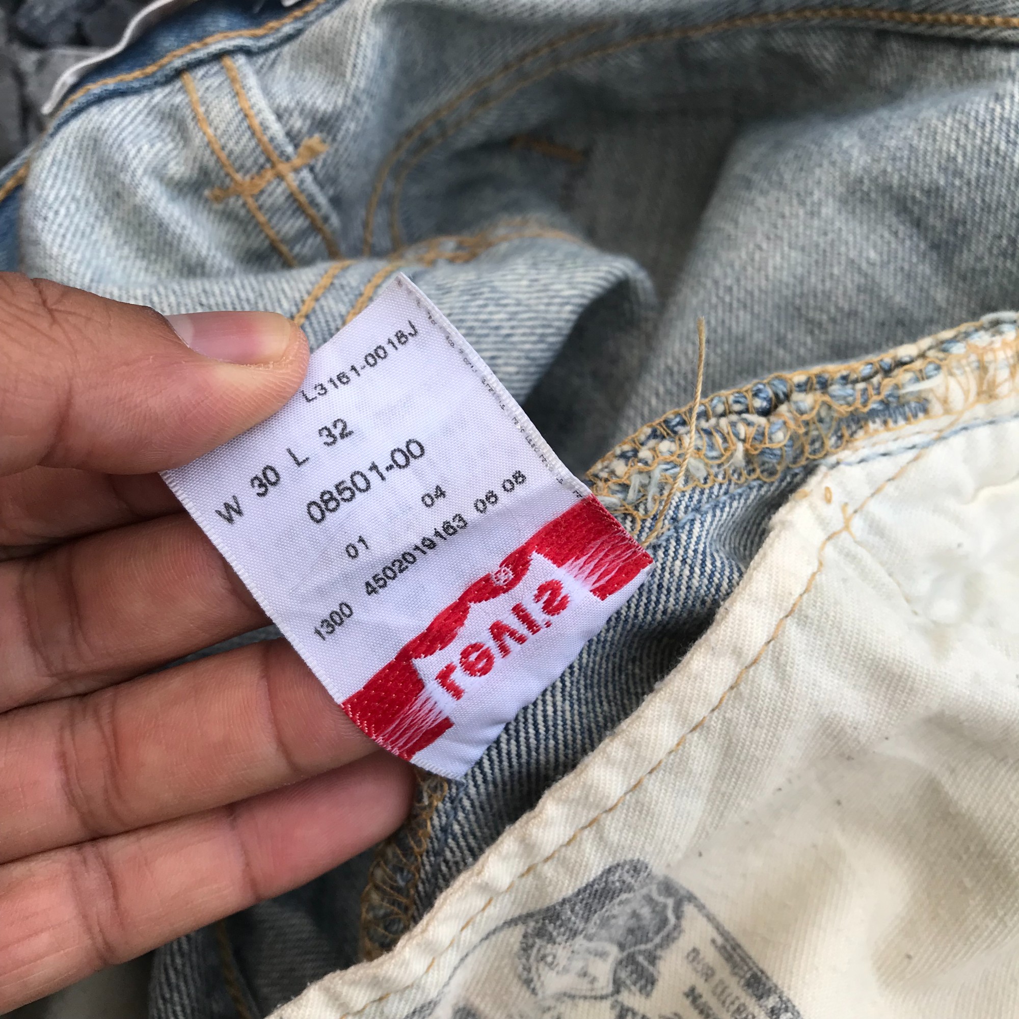 Vintage Levis 501 faded Distressed denim Waist 30x32 inch trashed ripped kurt cobain style - 6