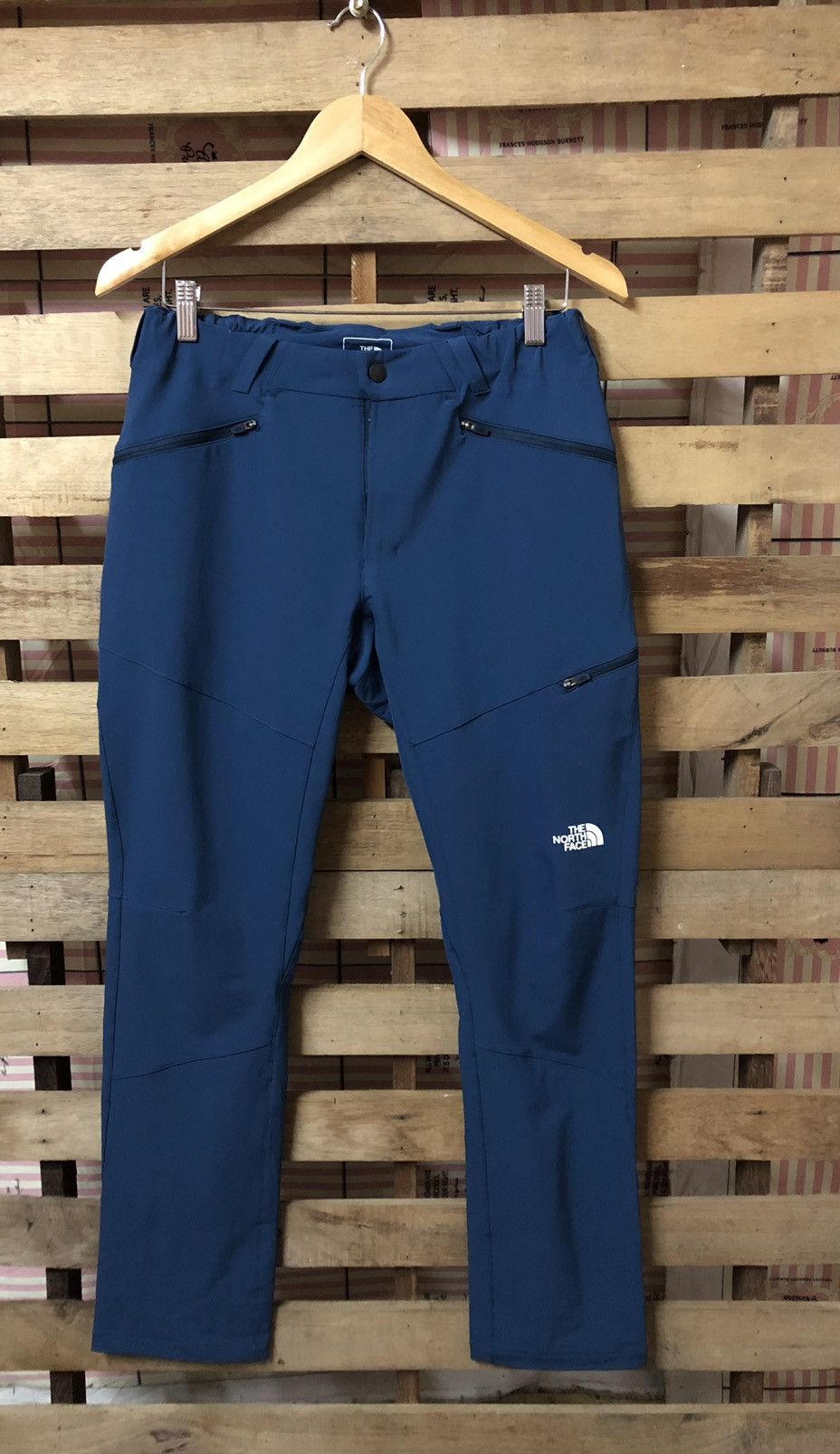 The North Face Plain Design Pant Stretch Like New Condition - 1