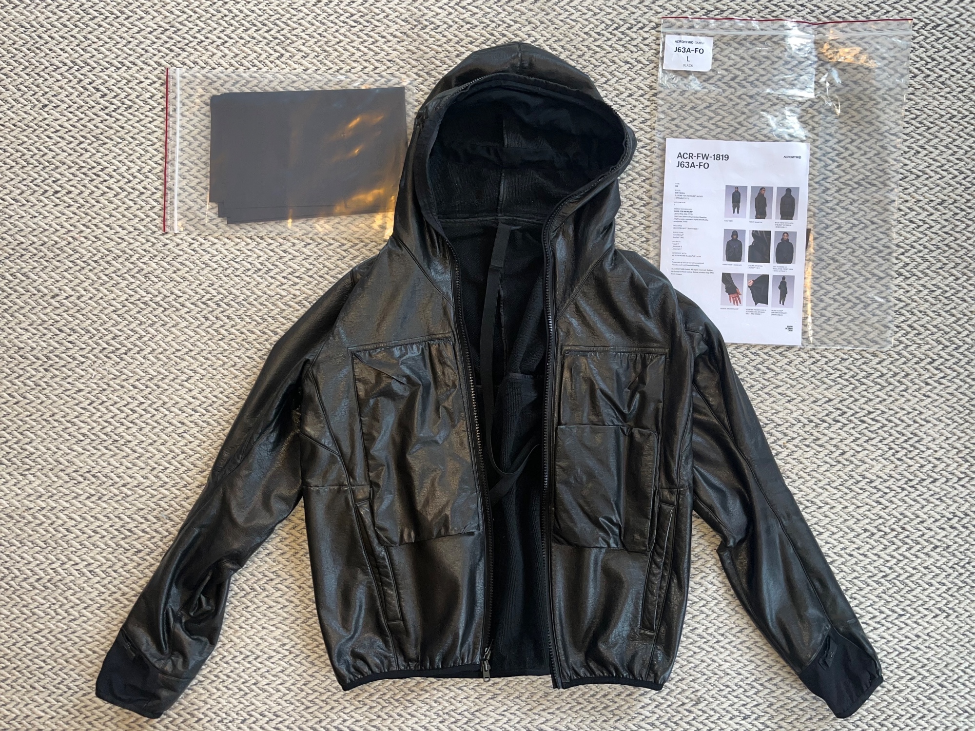 ACRONYM J63A-FO M 美品 ACRONYM J63A-FO M 美品 ACRONYM J63A-FO | moke1 | REVERSIBLE