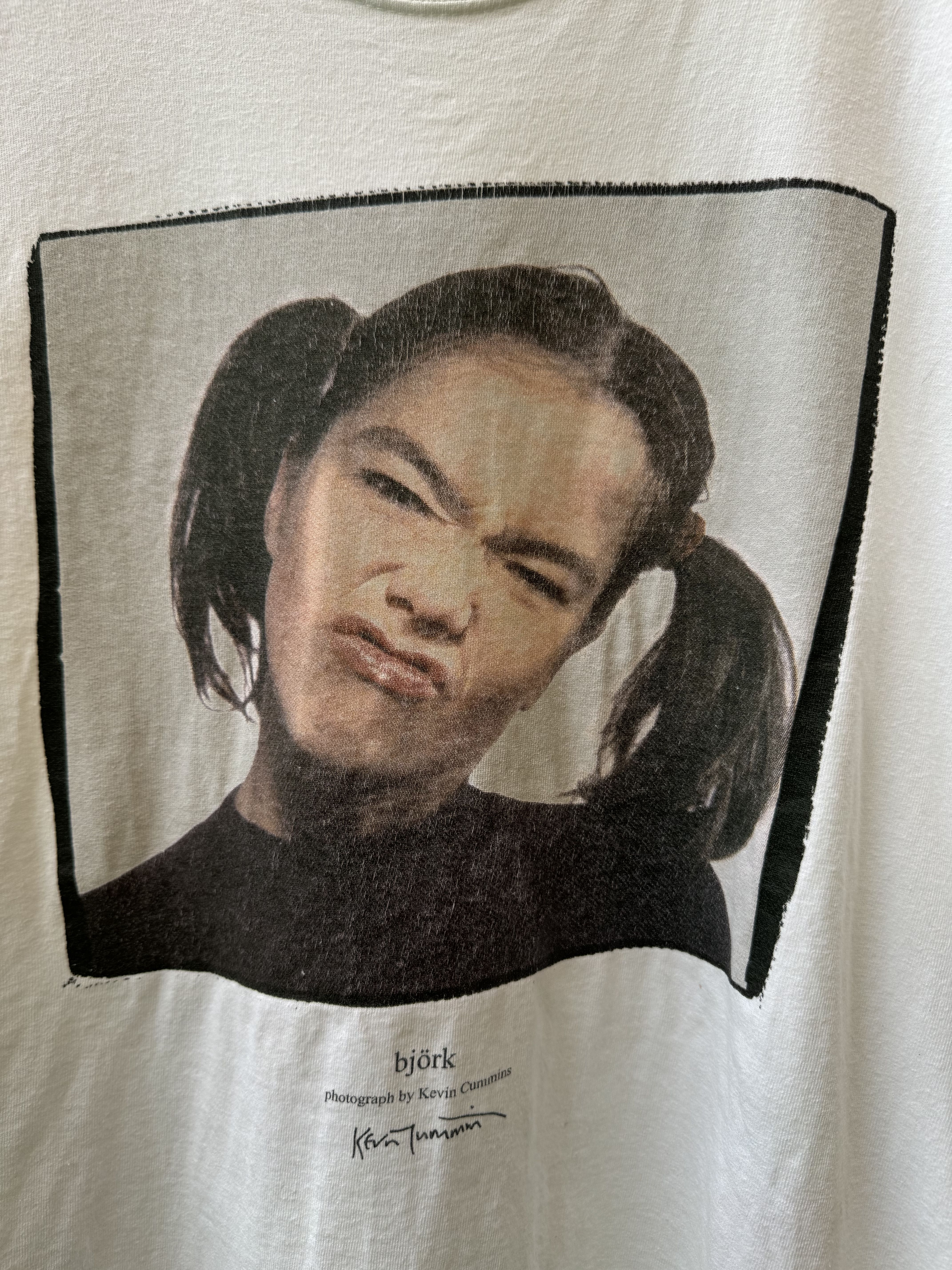 Kevin Cummins björk photo tee - BLACK LL Bjork Photo Tee by Kevin Cummins - Etsy