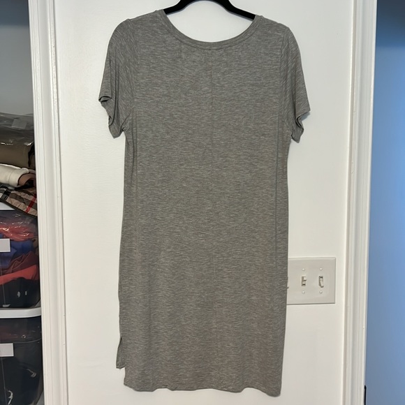 Love Culture Color Thread Grey Short Sleeve T-Shirt Dress - 2