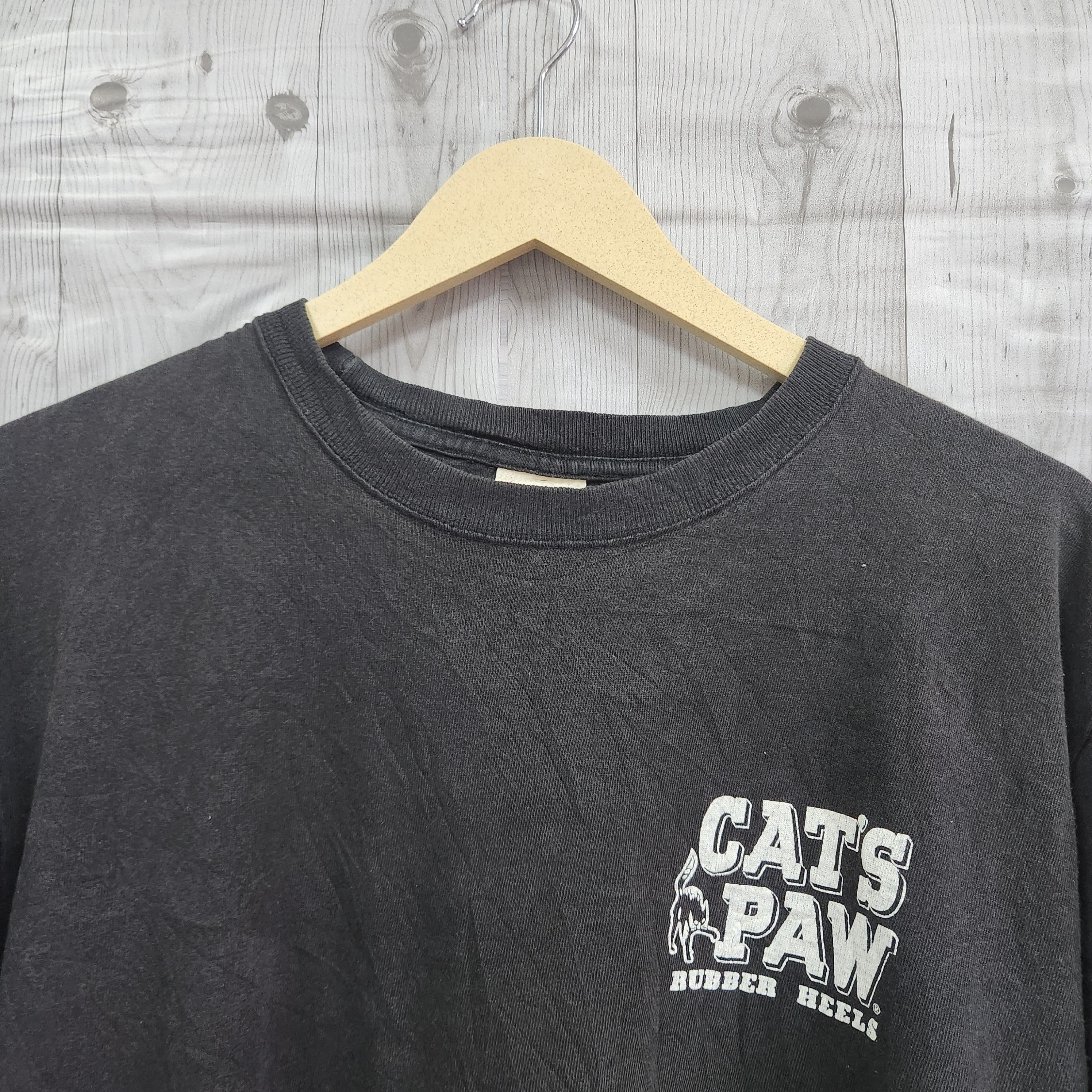 Vintage Y2K Cat's Paw TShirt - 15