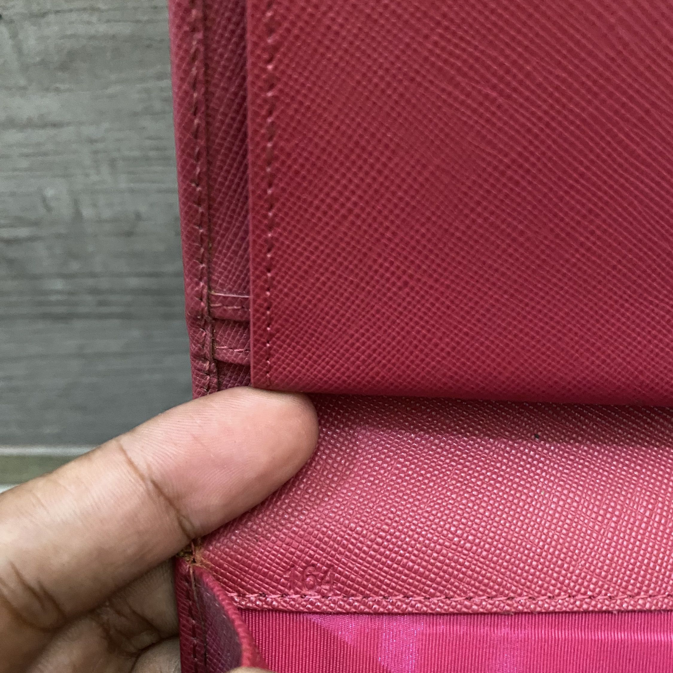Prada Pink Bow Saffiano Long Wallet card - 8
