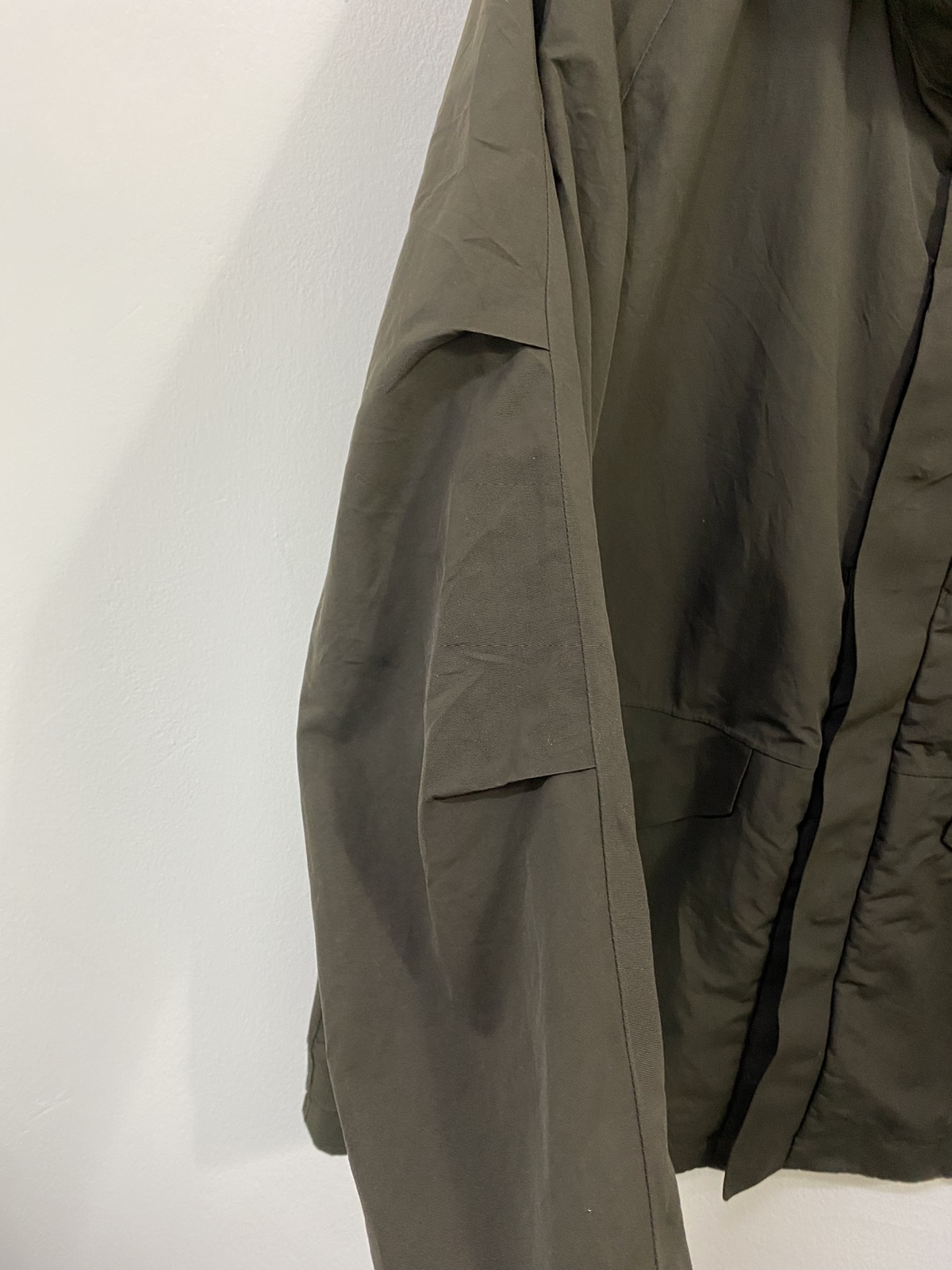 Lemaire X Uniqlo Waterproof Jacket Olive Color with Hoodies - 7