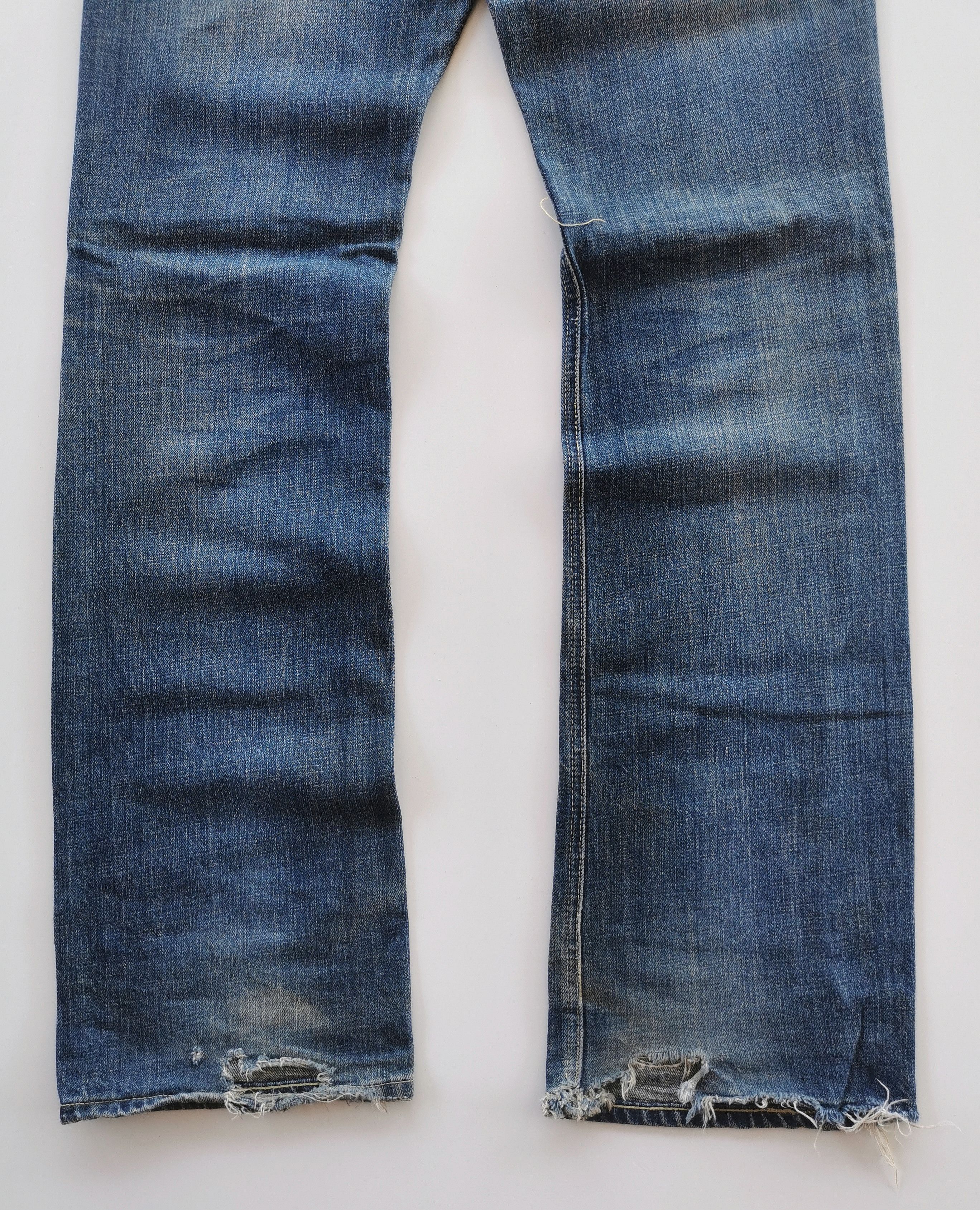 Burberry Slim Straight Distressed Jeans - 6