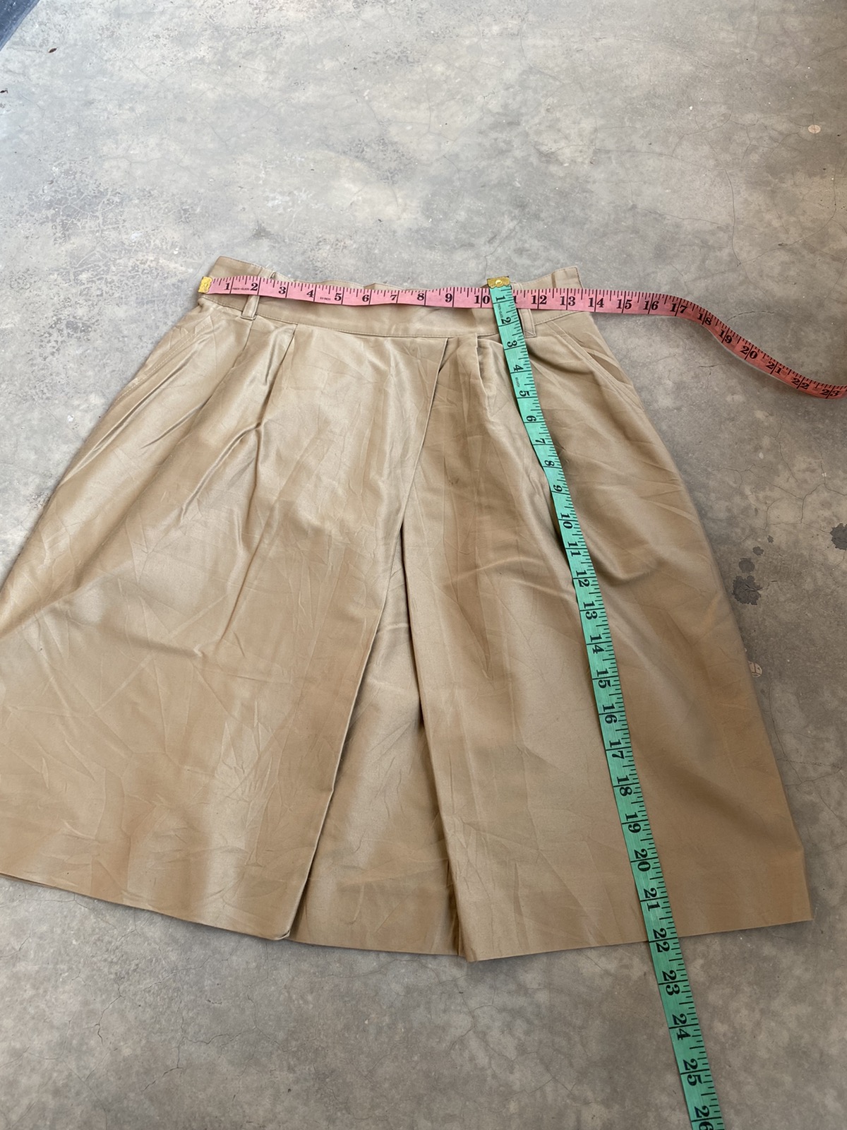 Steals💥 Mackintosh mini skirt - 8