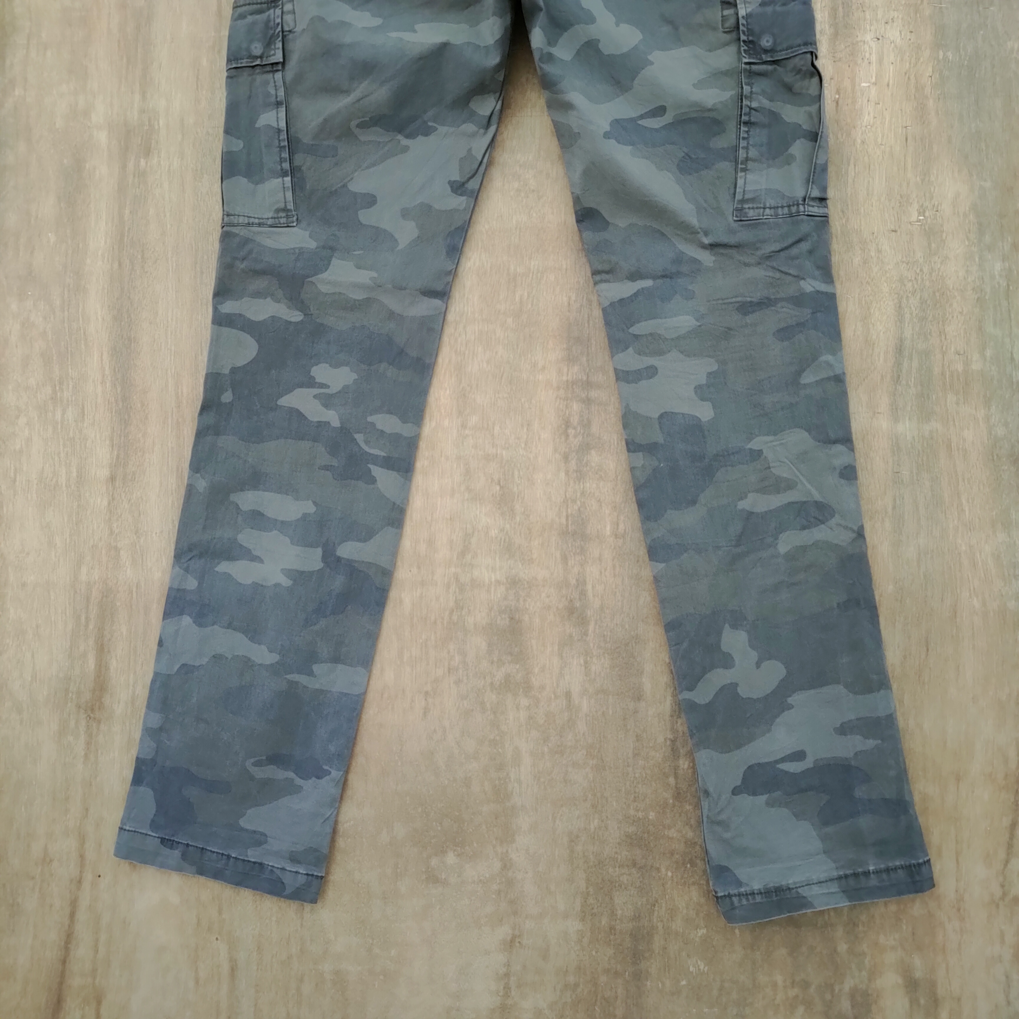 Uniqlo fashion camouflage pants